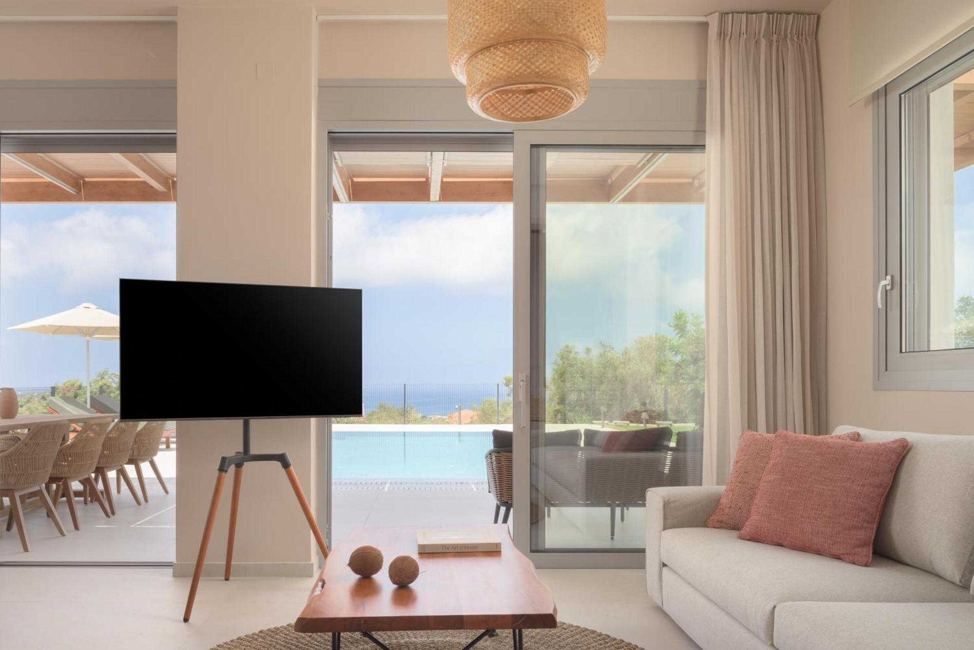 Olvios Villas, With 35m2 Pool & Seaviews, By Thinkvilla Heraklion (Crete)