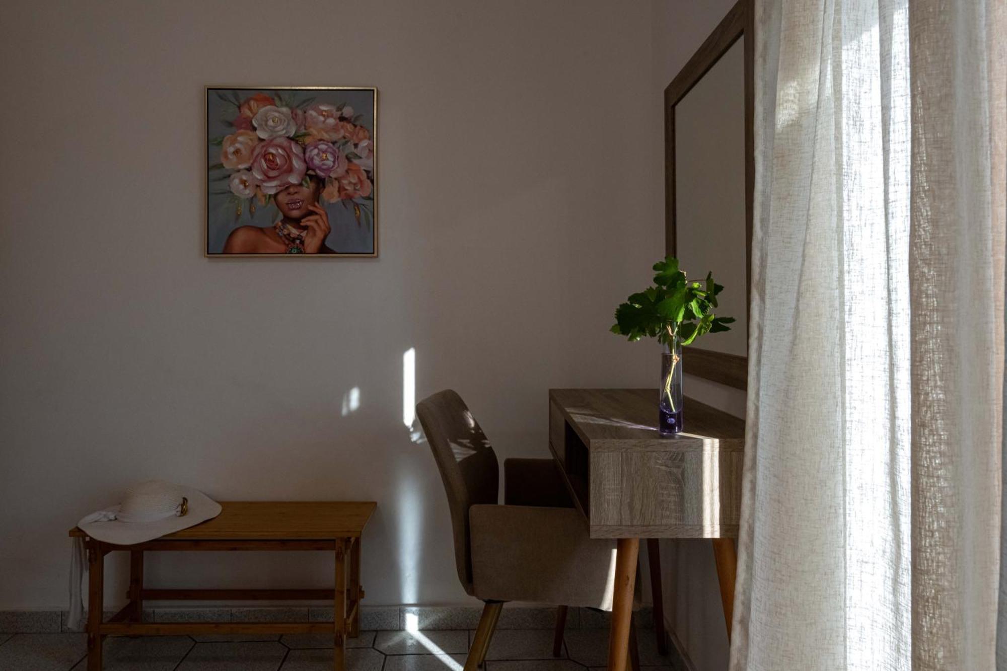Theasea Apartment *