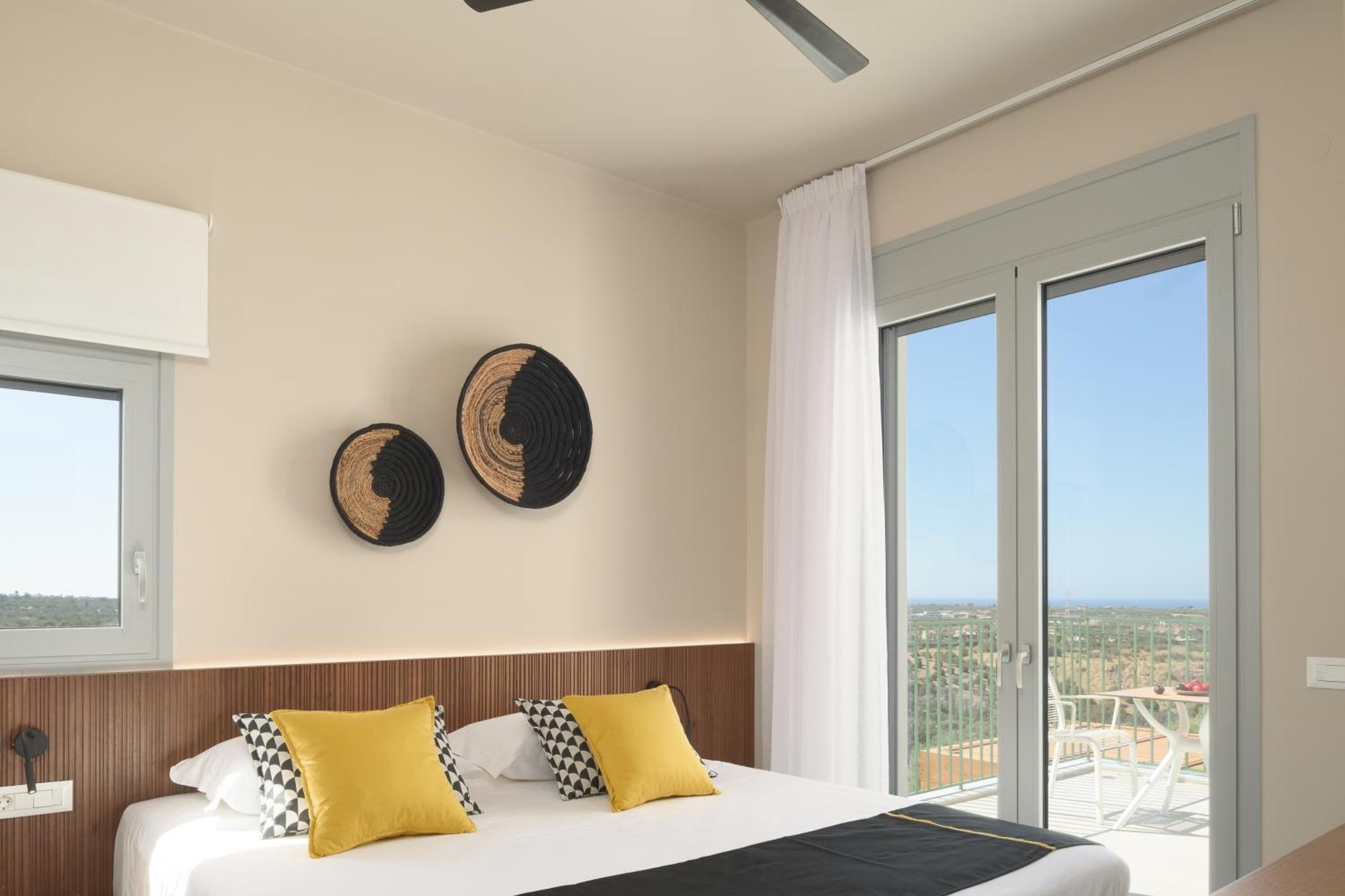 Olvios Villas, With 35m2 Pool & Seaviews, By Thinkvilla