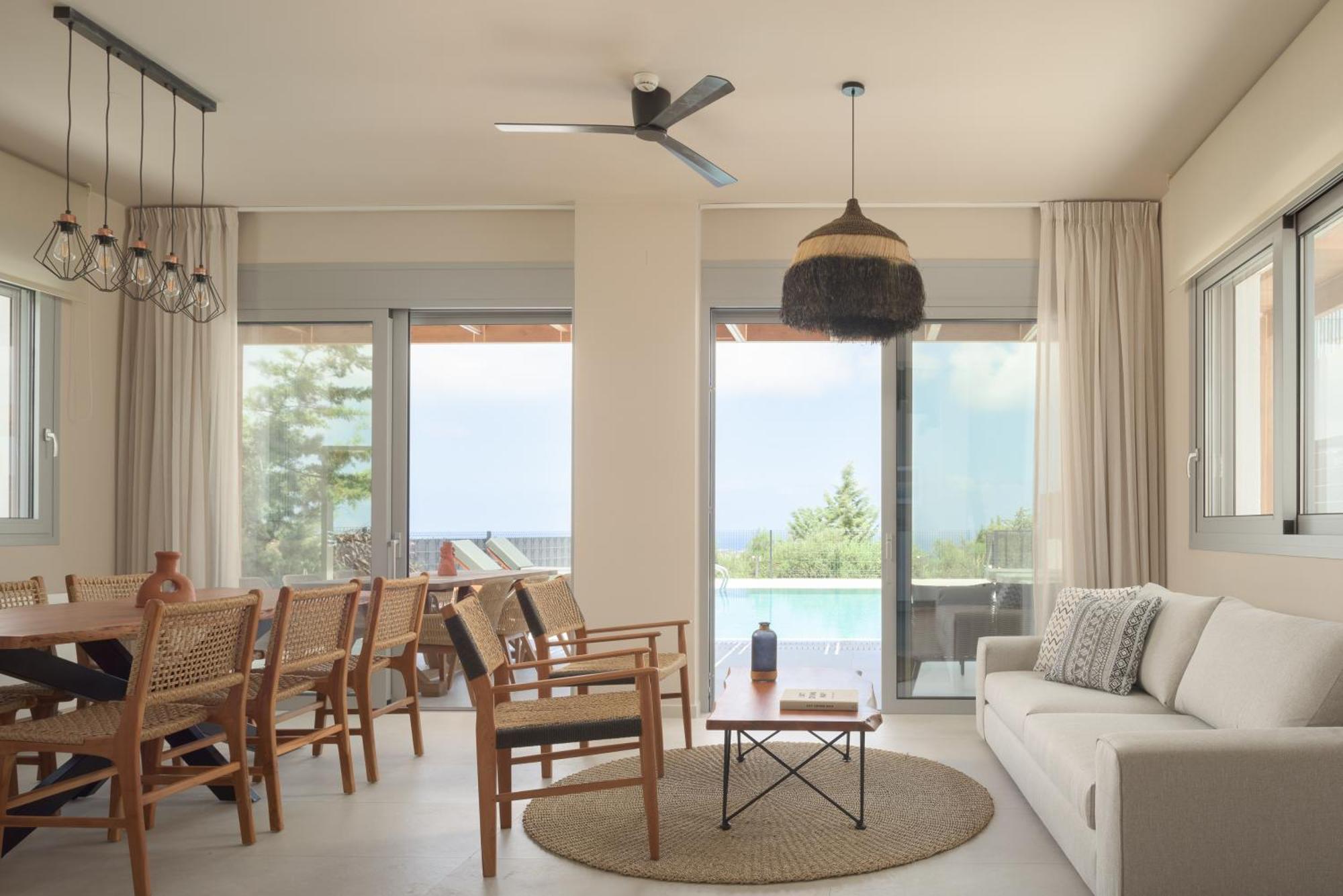 Olvios Villas, With 35m2 Pool & Seaviews, By Thinkvilla Villa