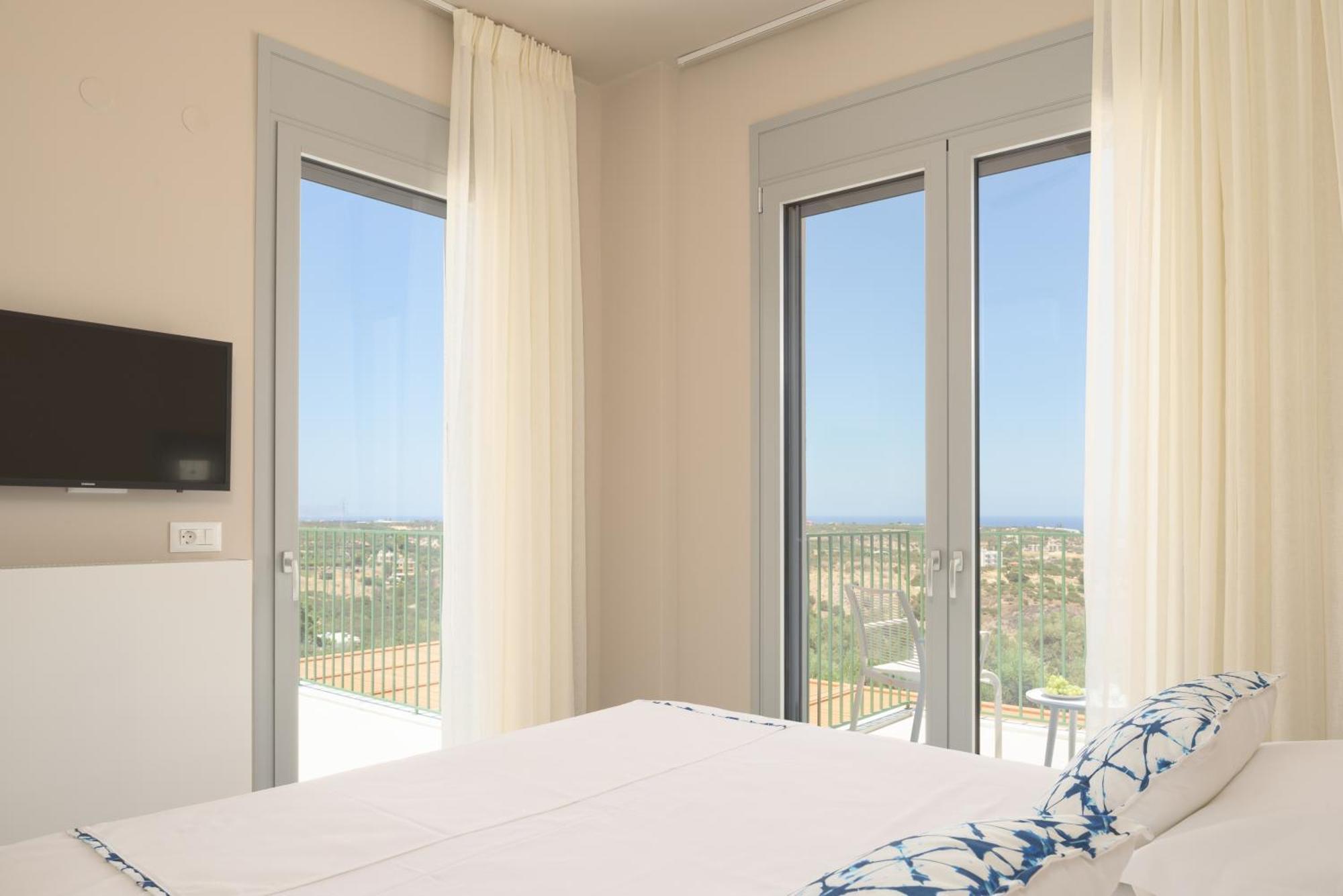 Olvios Villas, With 35m2 Pool & Seaviews, By Thinkvilla