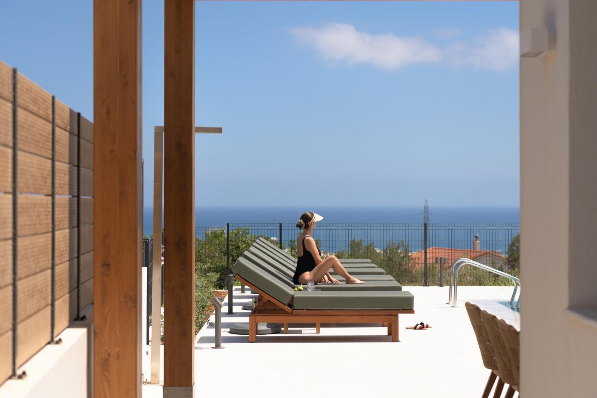 Olvios Villas, With 35m2 Pool & Seaviews, By Thinkvilla Villa