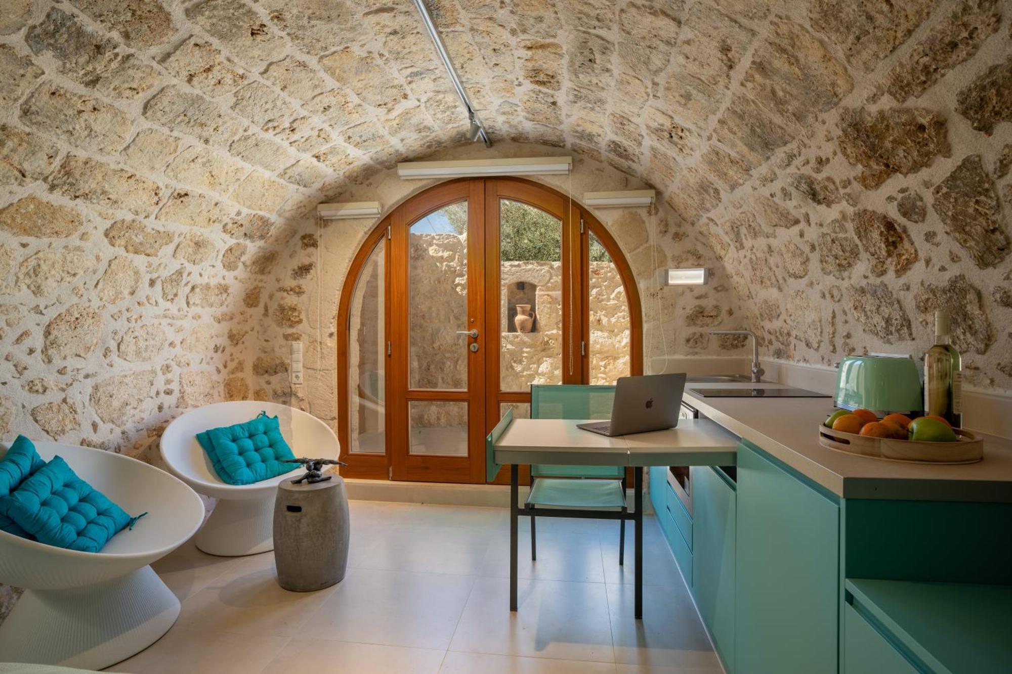 Kritiki Spilia - & Holiday home *