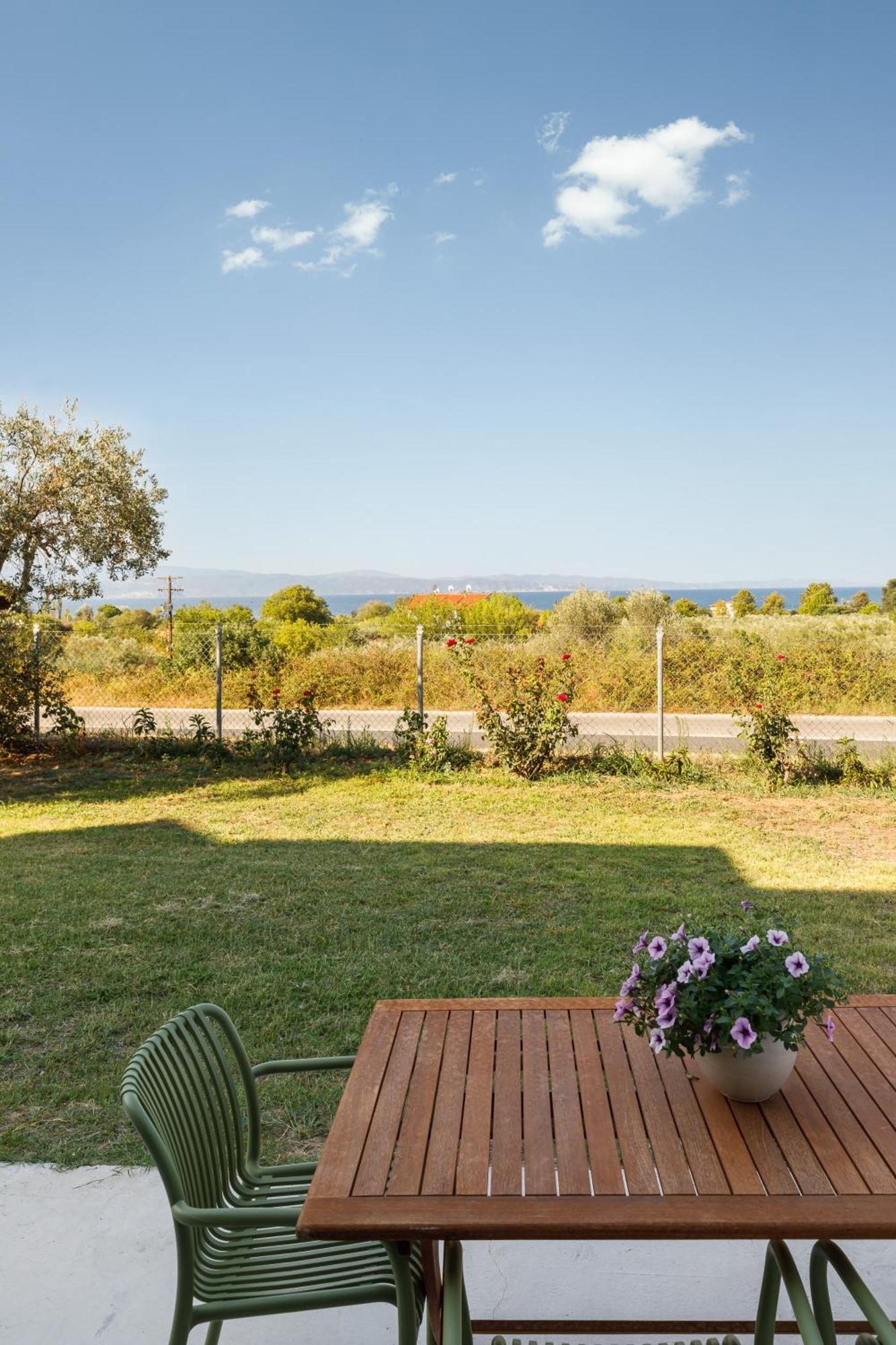 Amalfi By Halu!, With Private Garden Apartment Agios Nikolaos (Chalkidiki)
