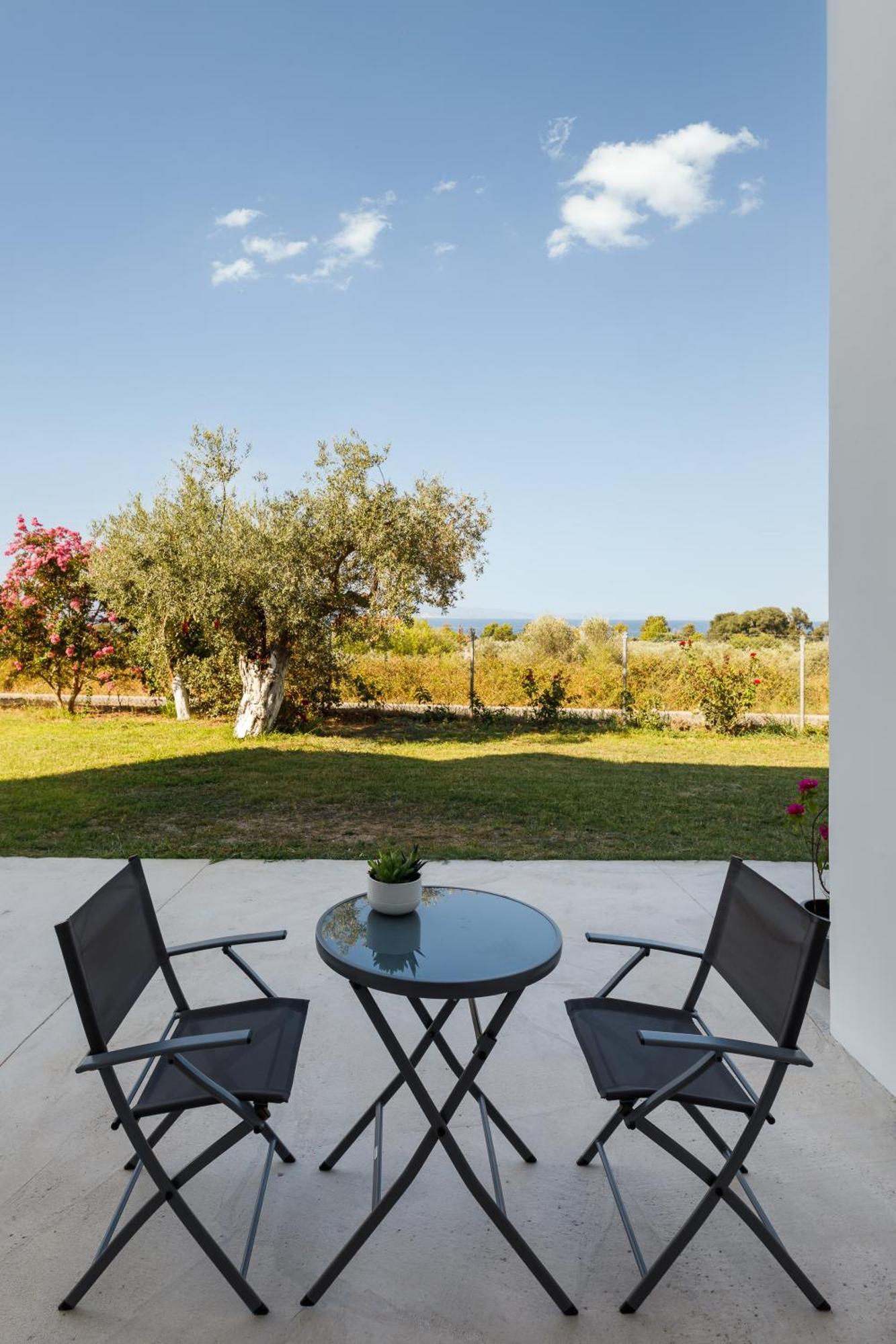 Amalfi By Halu!, With Private Garden Apartment Agios Nikolaos (Chalkidiki)