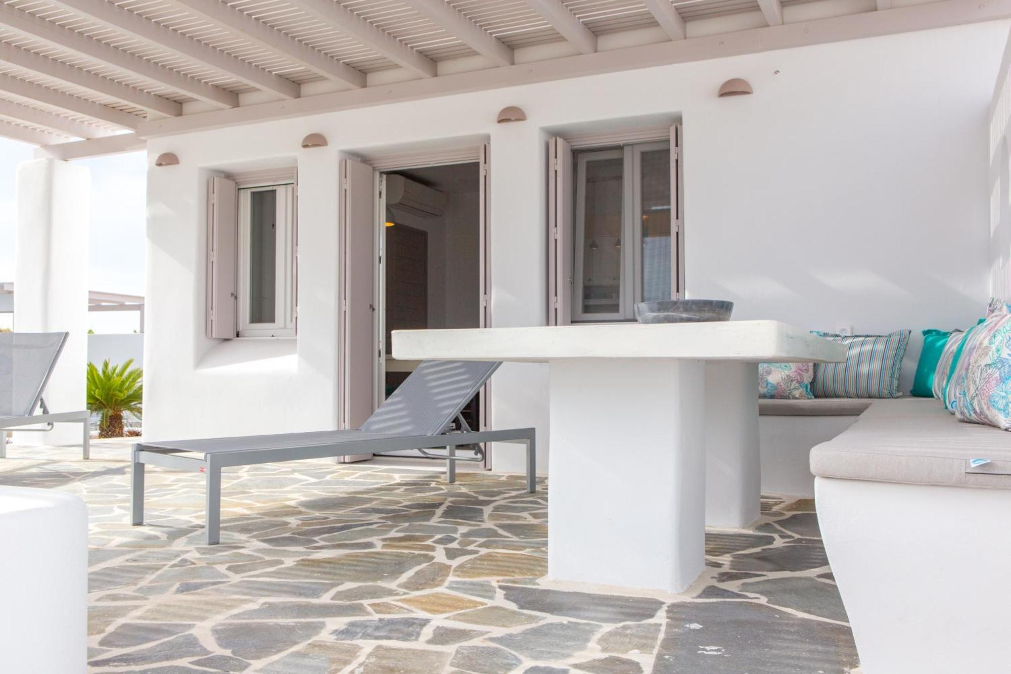 Depis Sea Side Private Naxos Naxos City