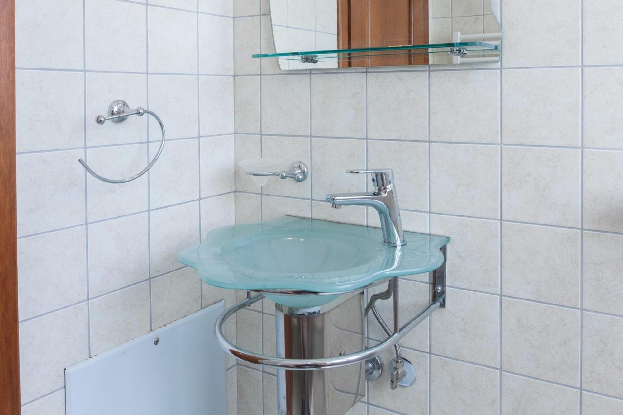 Luxe 3 Bd Penthouse 5 Min From Drosia Square *