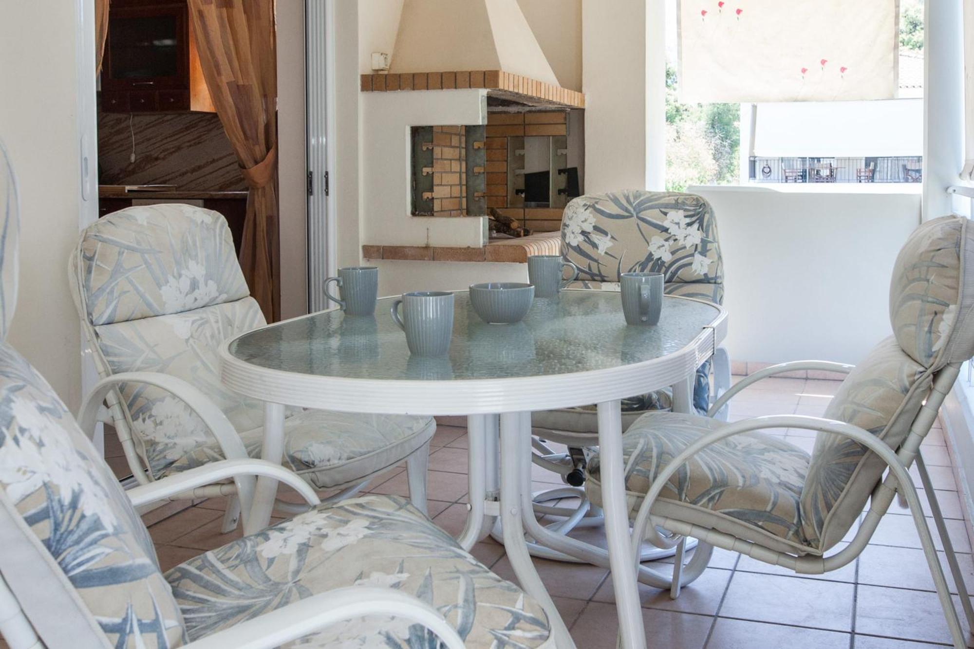 Apartment Luxe 3 Bd Penthouse 5 Min From Drosia Square *