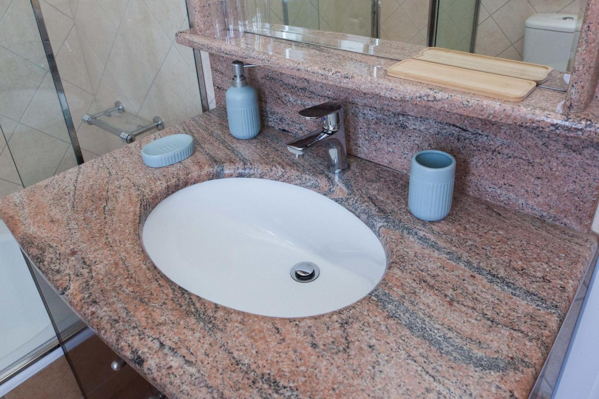 Apartment Luxe 3 Bd Penthouse 5 Min From Drosia Square *
