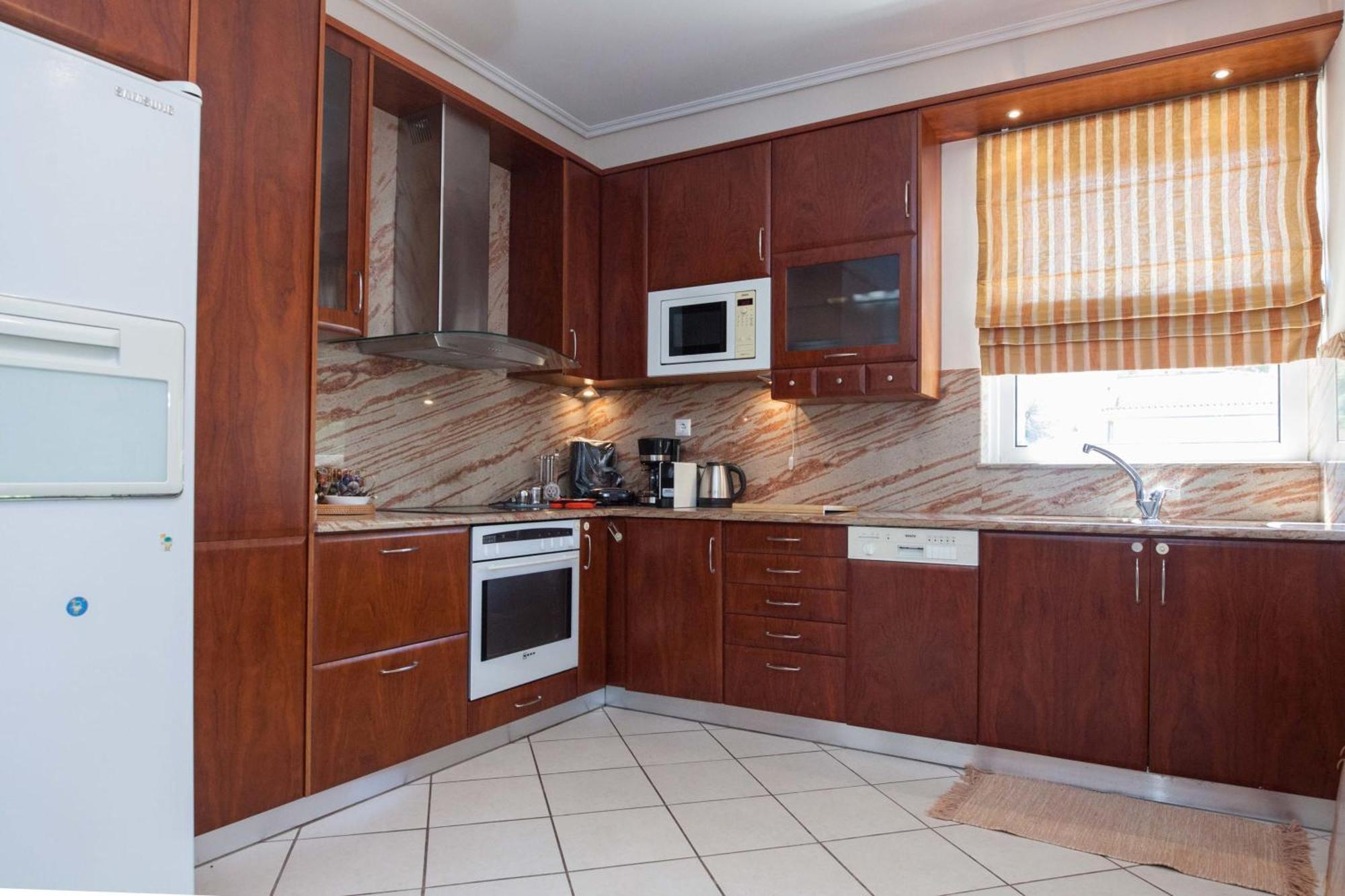 Apartment Luxe 3 Bd Penthouse 5 Min From Drosia Square