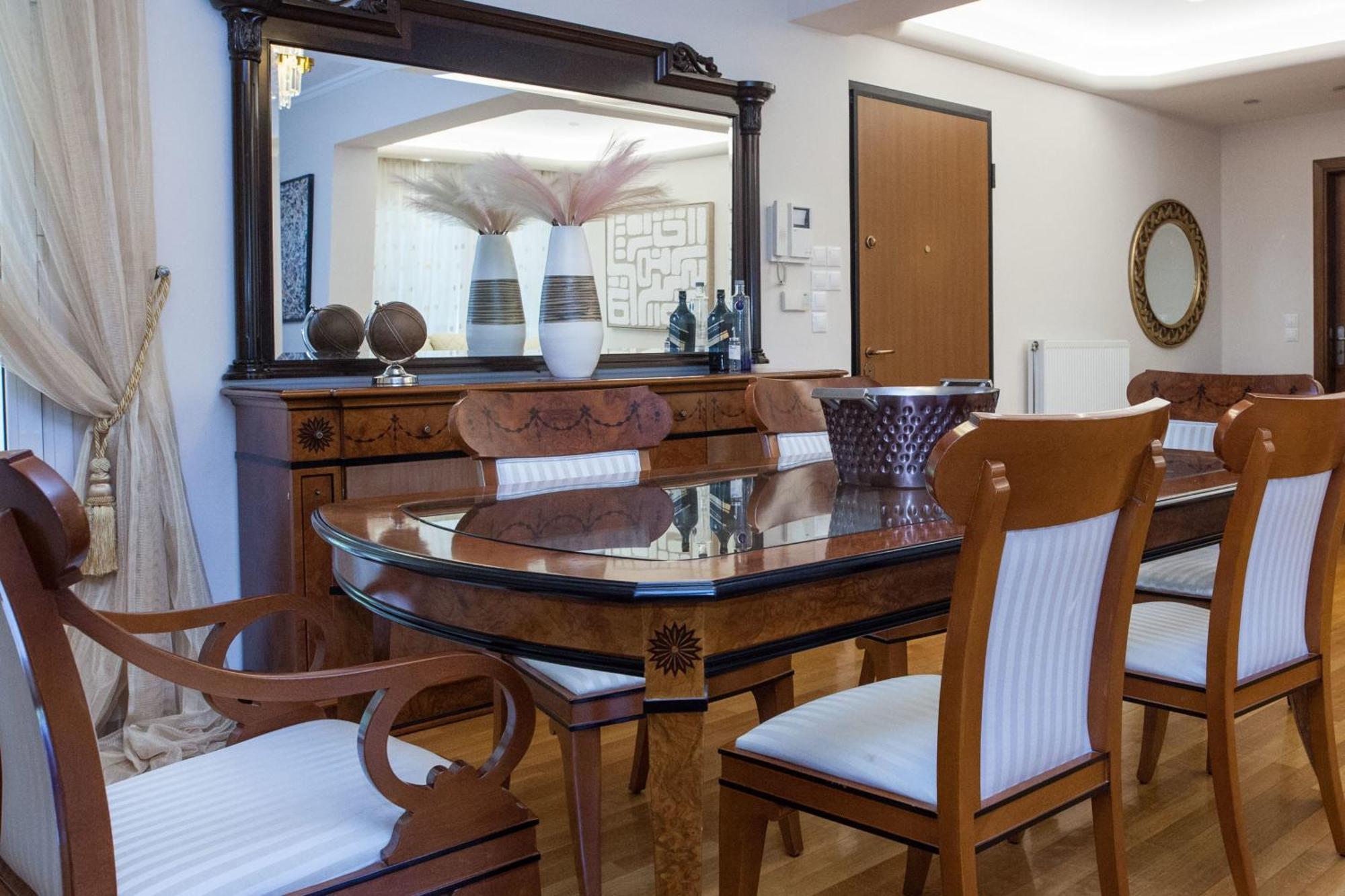 Luxe 3 Bd Penthouse 5 Min From Drosia Square *