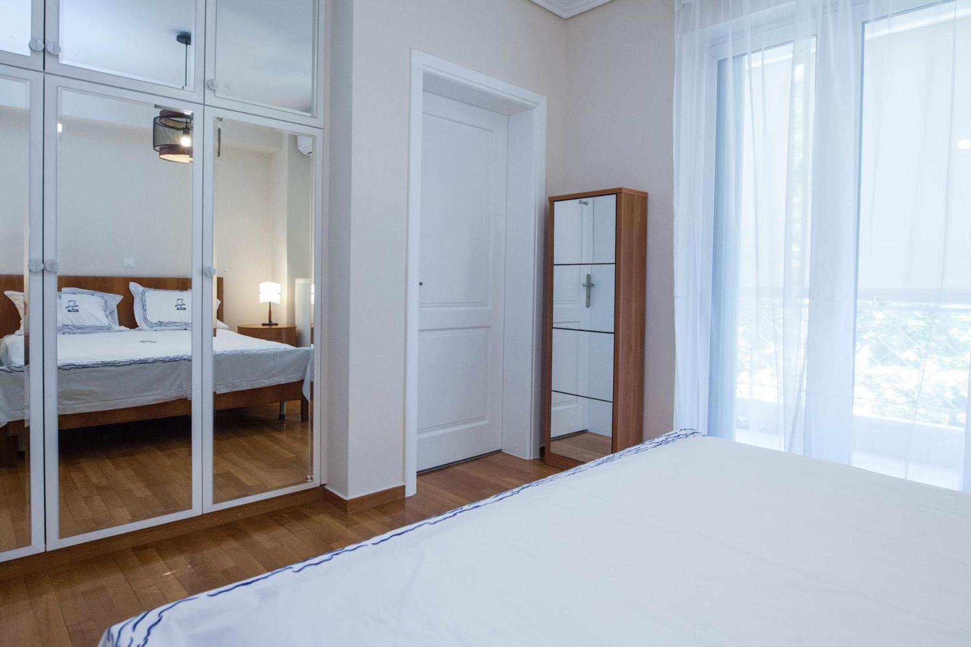 Apartment Luxe 3 Bd Penthouse 5 Min From Drosia Square