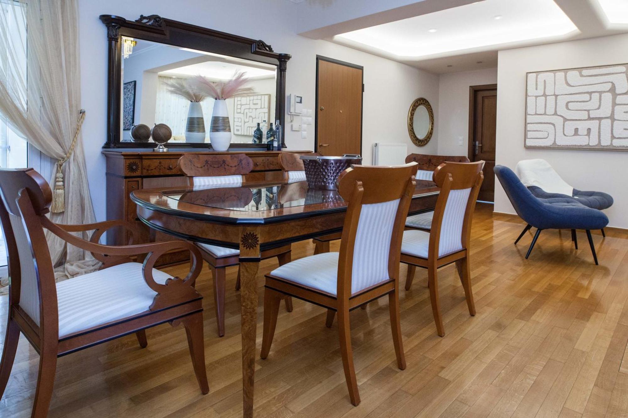 Luxe 3 Bd Penthouse 5 Min From Drosia Square Apartment