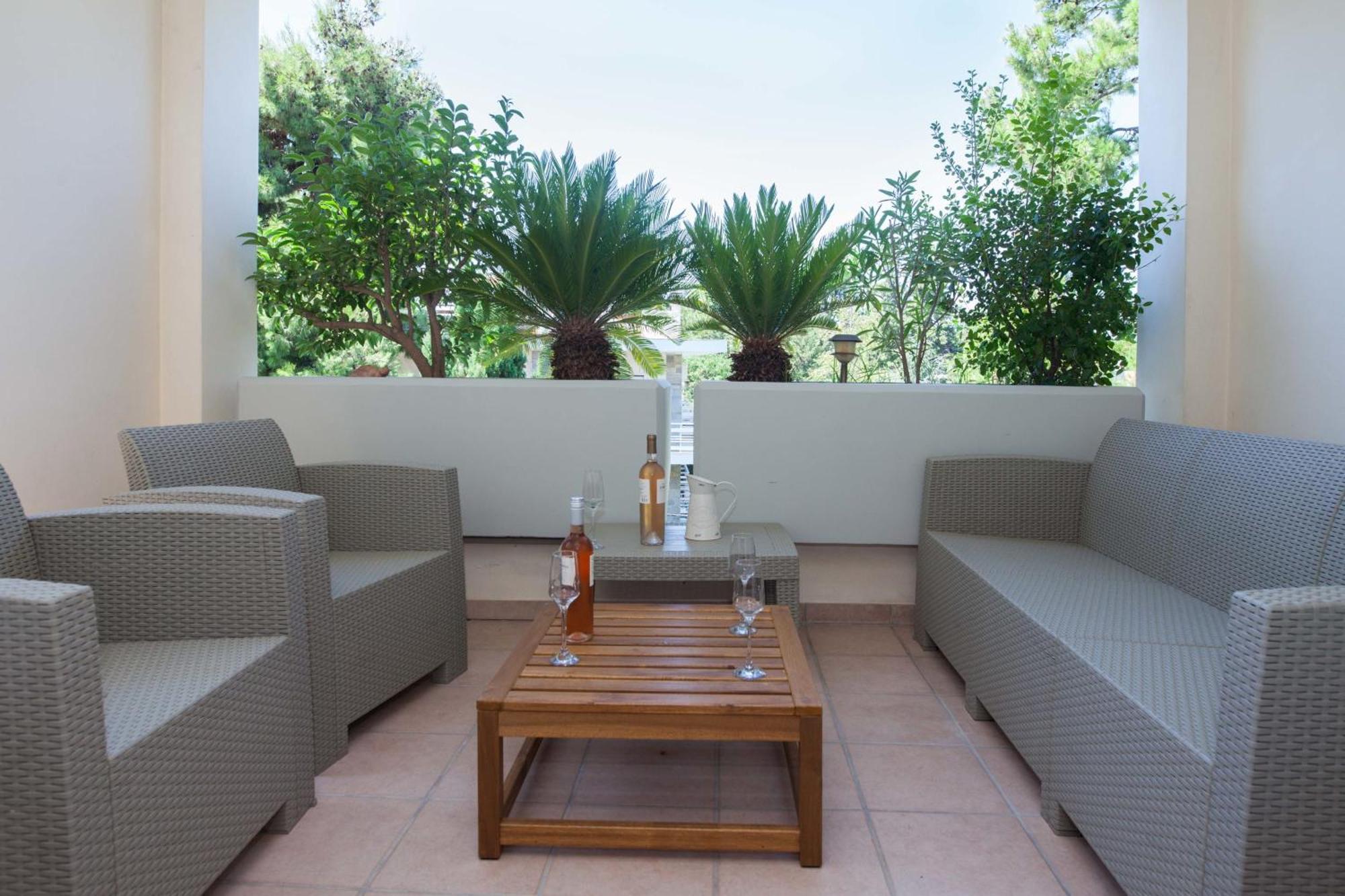 Apartment Luxe 3 Bd Penthouse 5 Min From Drosia Square