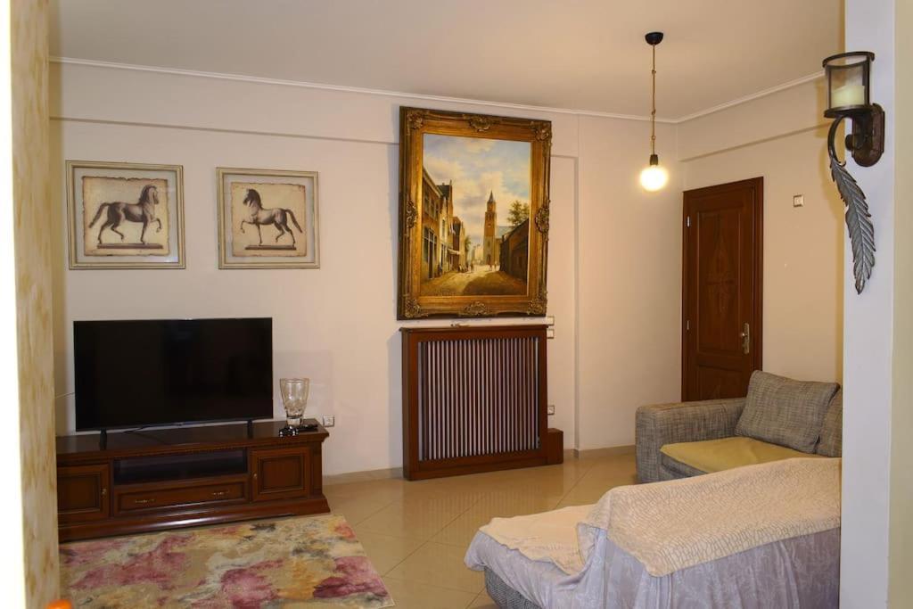 Golden House Paola Holiday home