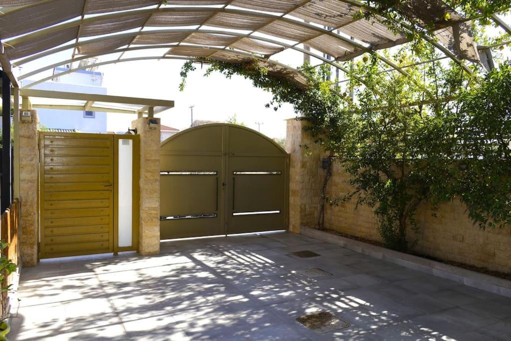 Holiday home Golden House Paola Agios Spyridon (Spata-Artemida)