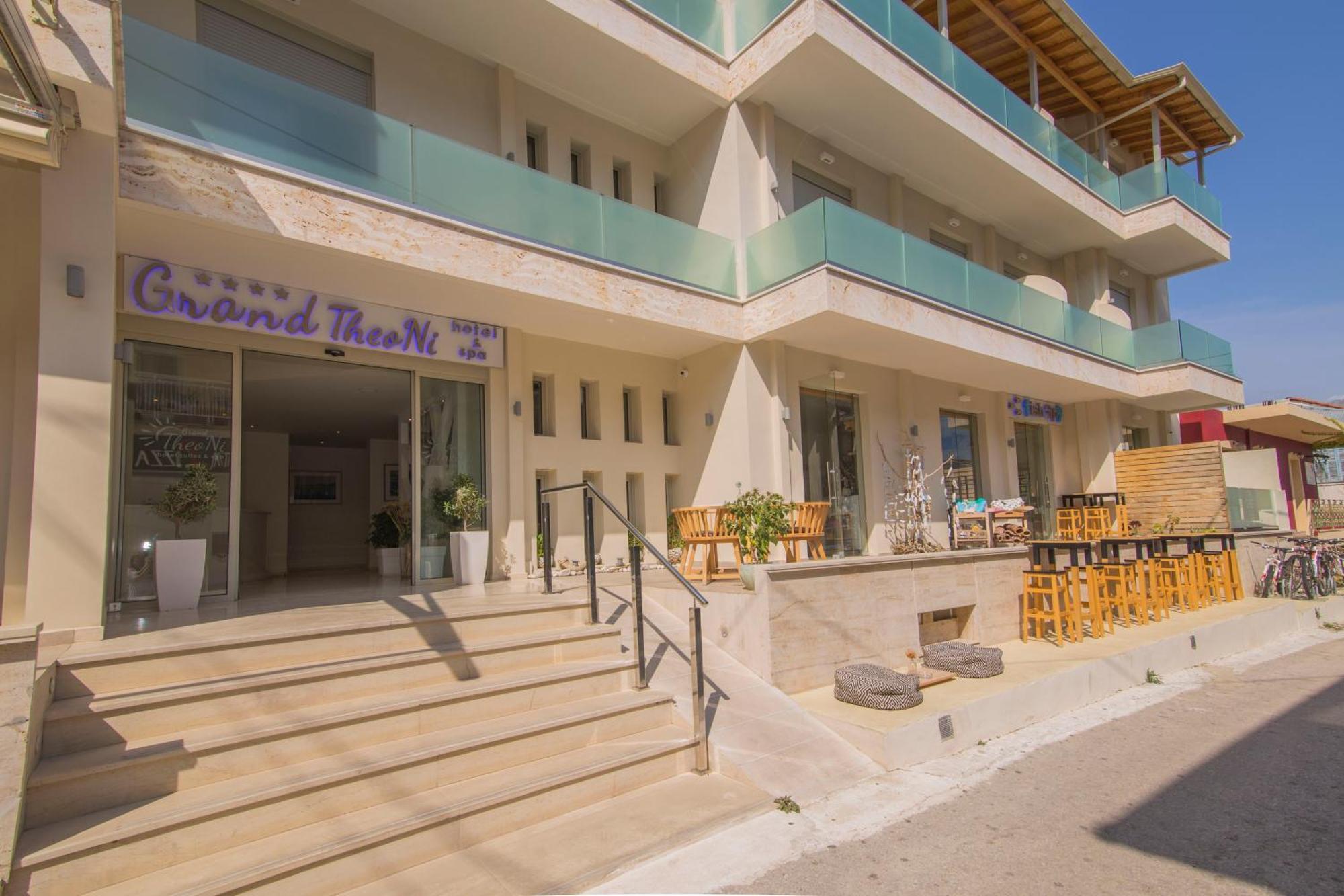 Grand Theoni Boutique & Vasiliki (Lefkada)