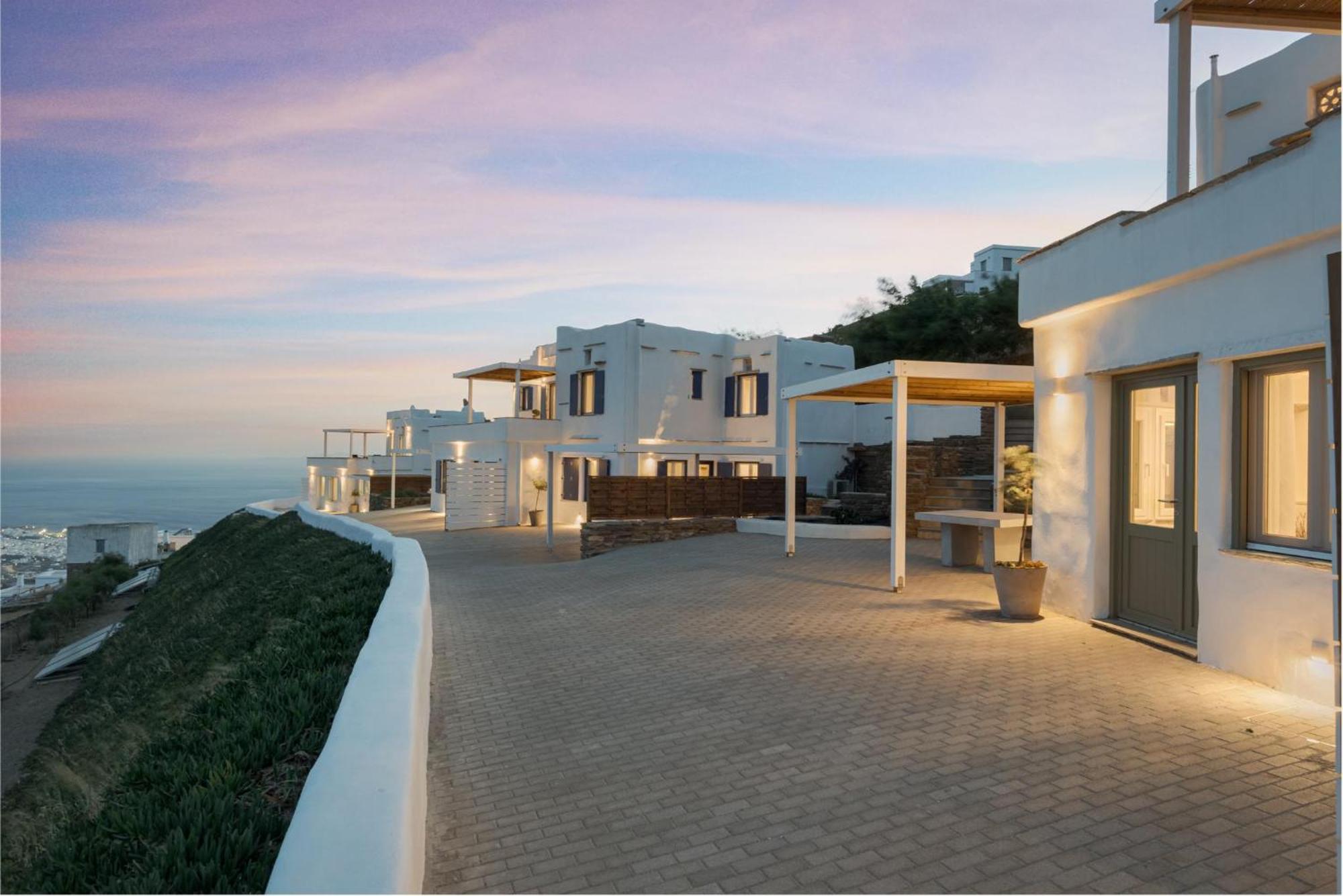 Morfes Luxury *