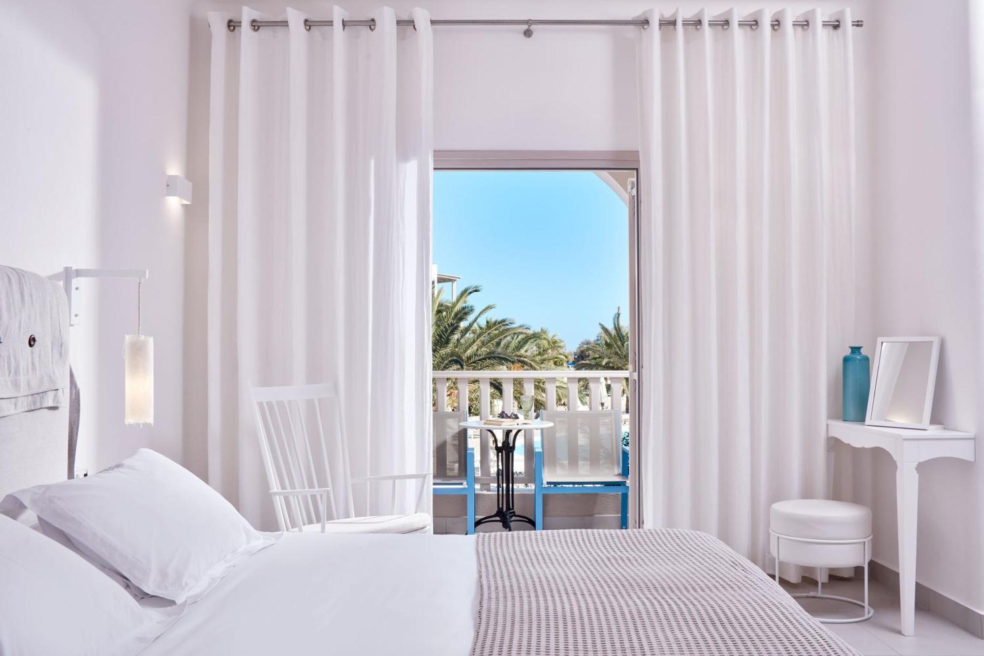 Santo Miramare 4* Perissa (Santorini)