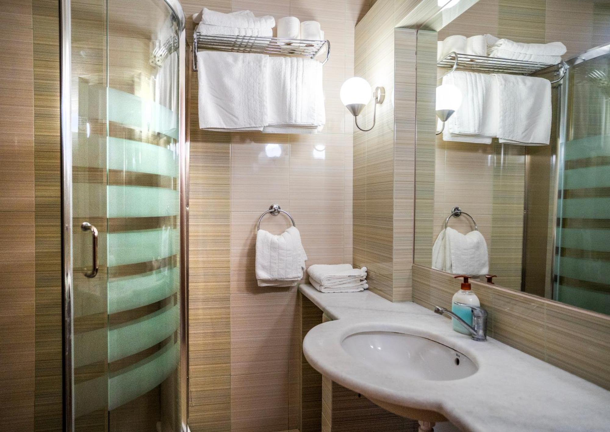 Hotel Evia &