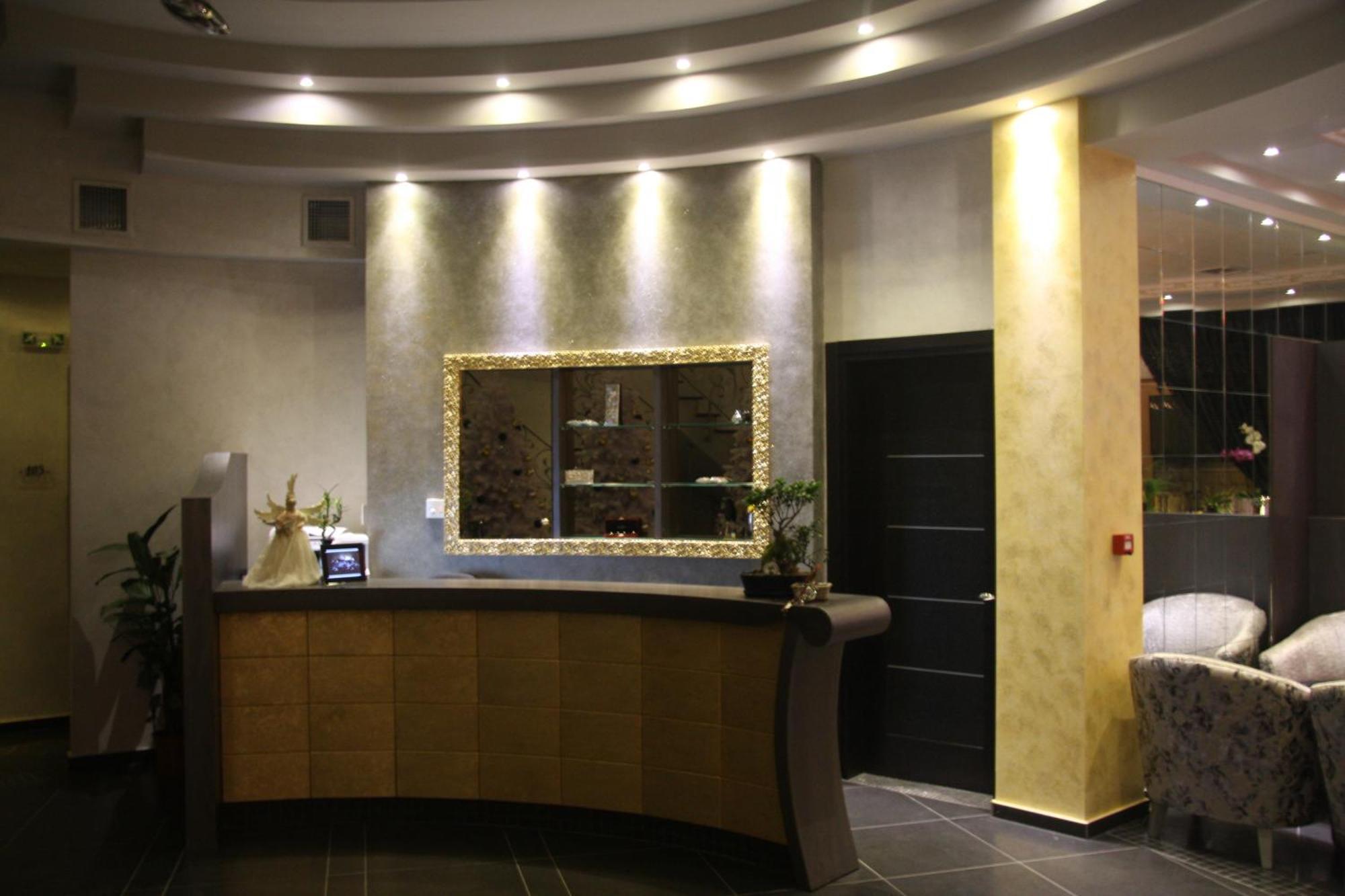 Chateau Rond Boutique & Loutraki (Pella)