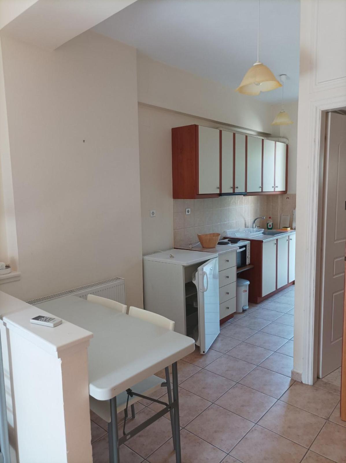 Flats By Athenstyle Apartment *