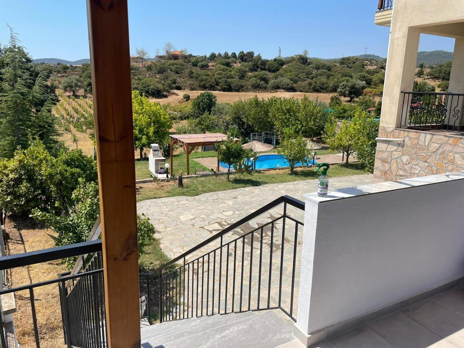 Villa Astri Ierissos
