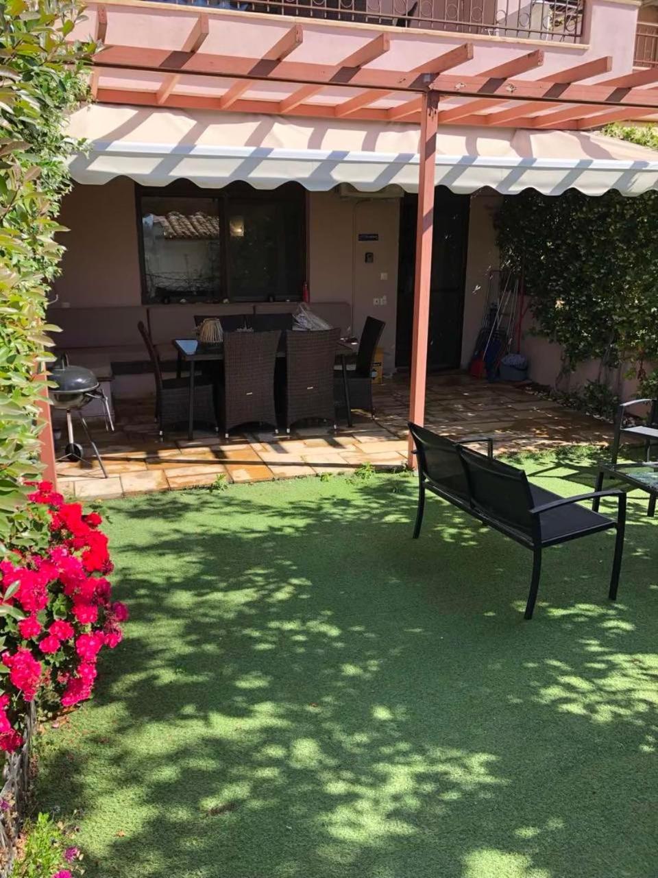 Twinstars With Courtyard And View Apartment