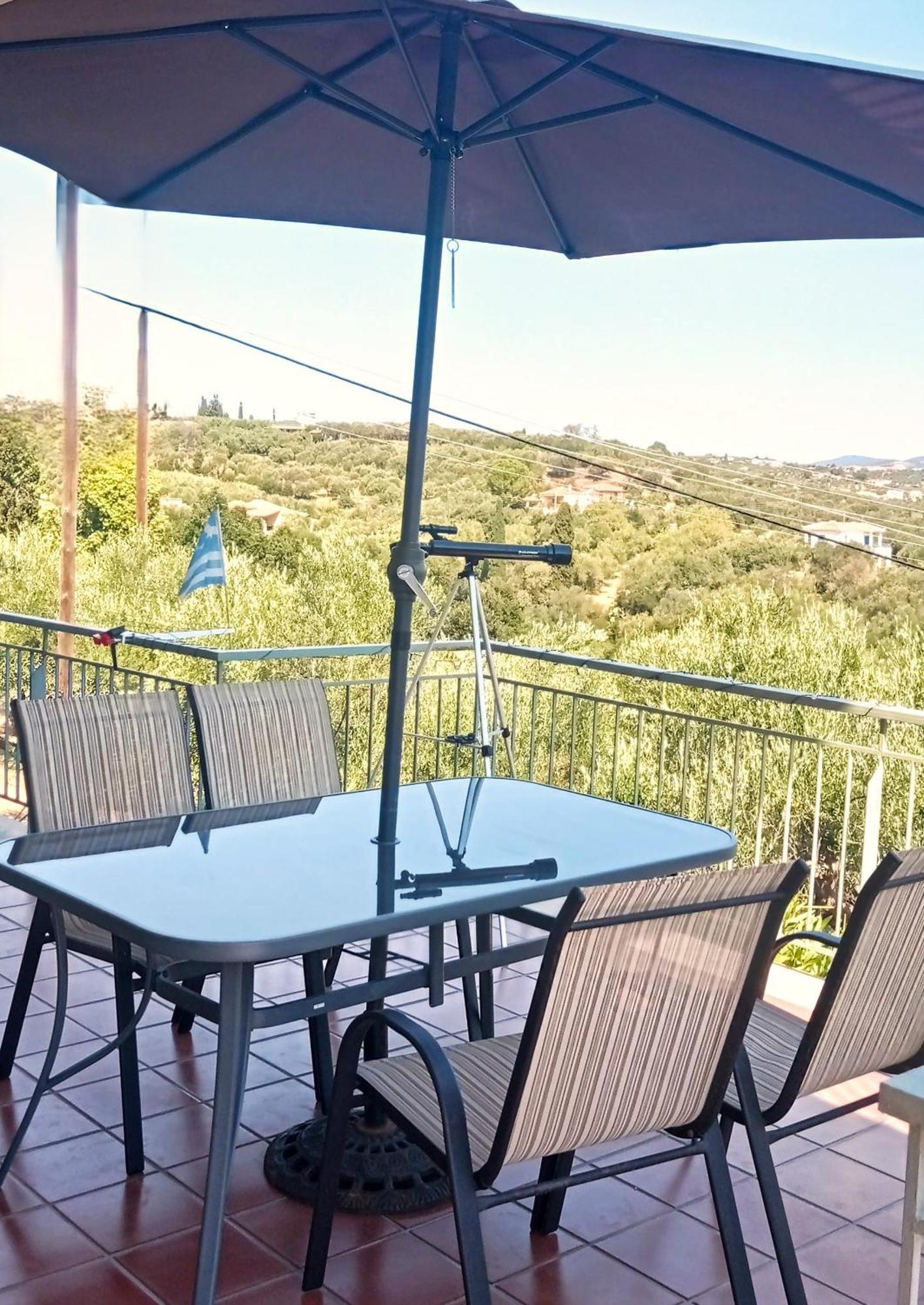 Tritsili House Apartment *