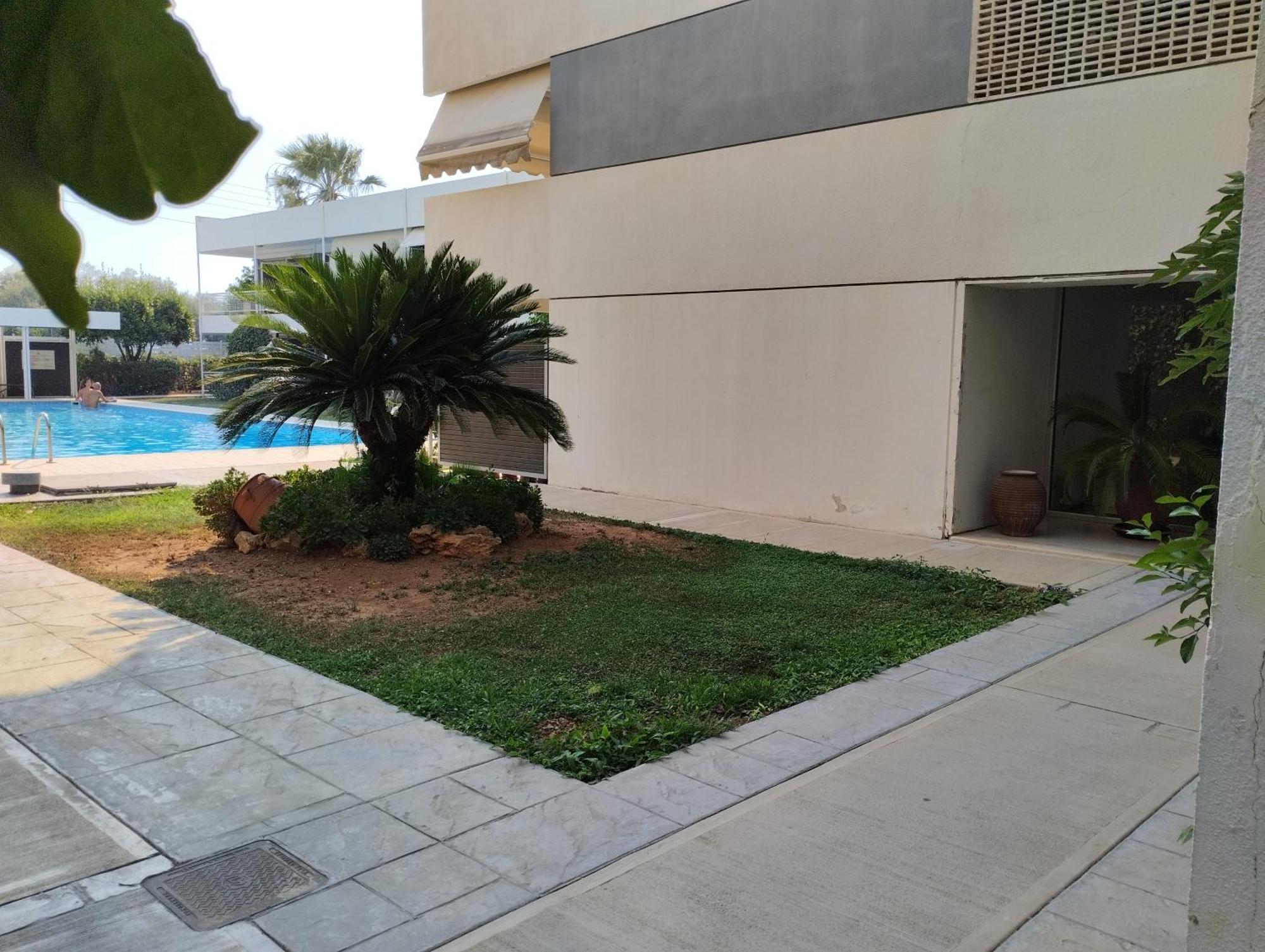 Lux At Riviera Apartment *