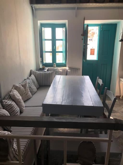Tavlado Cycladic House Holiday home *