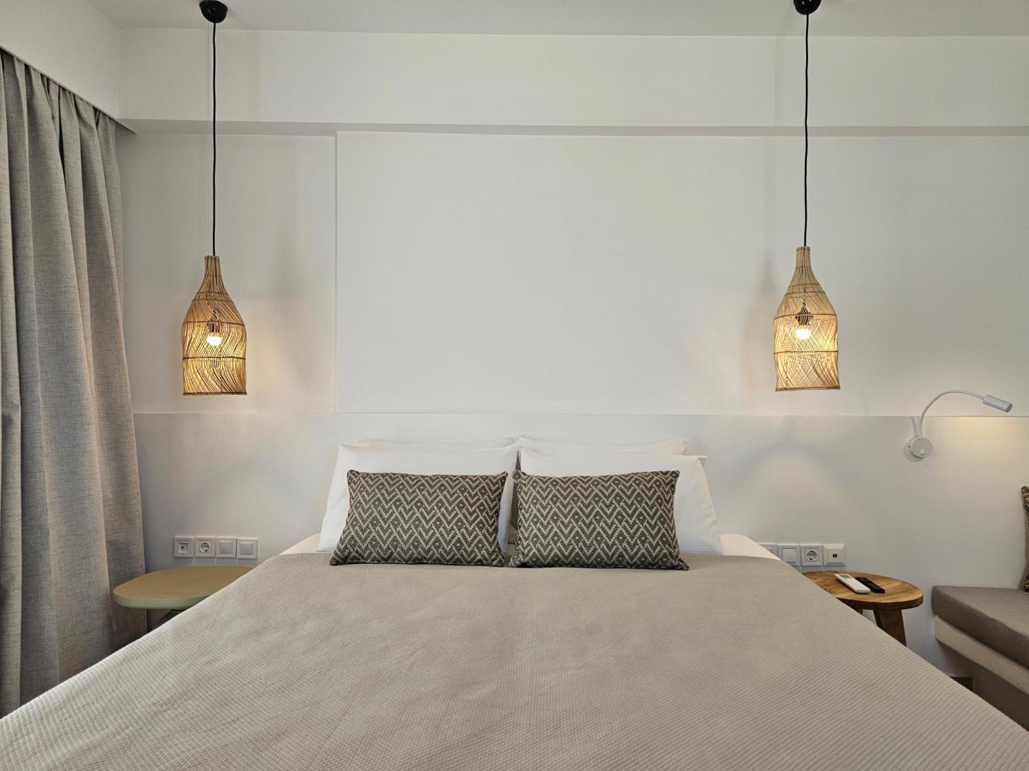 Etherio Milos Aparthotel *