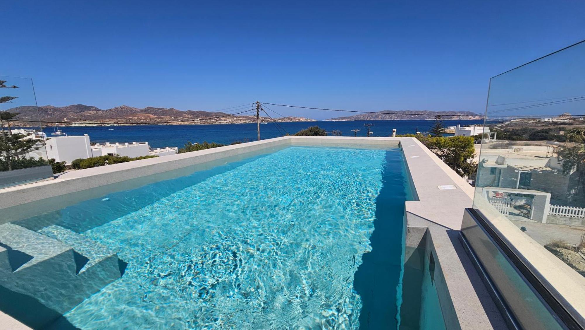 Etherio Milos Aparthotel
