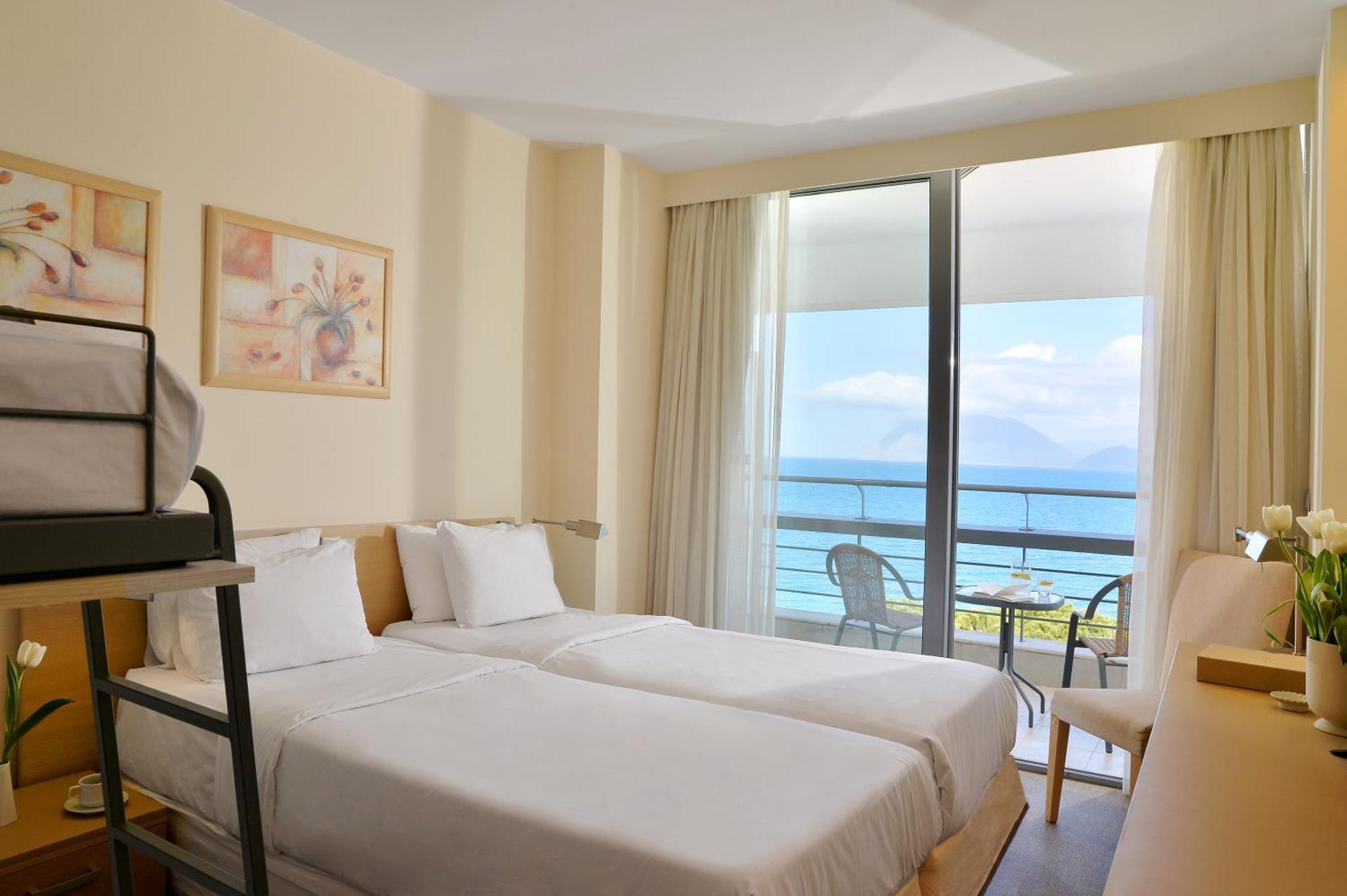 Airotel Achaia Hotel 4*