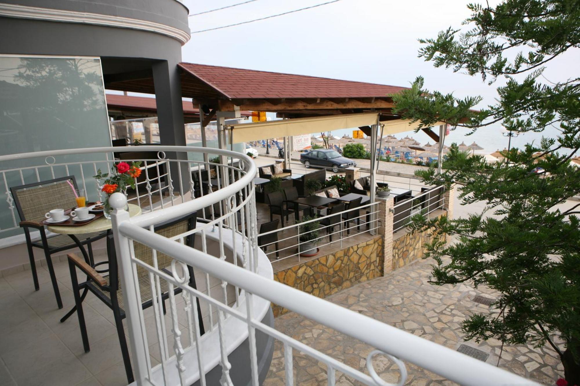 Atlon Paralia Vrachou