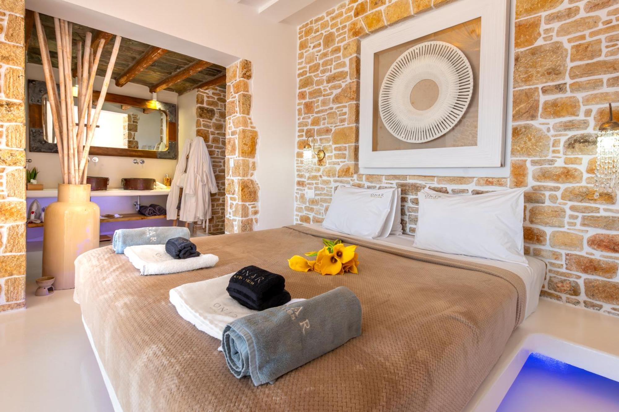 Villa Onar & Karavostasis (Folegandros)