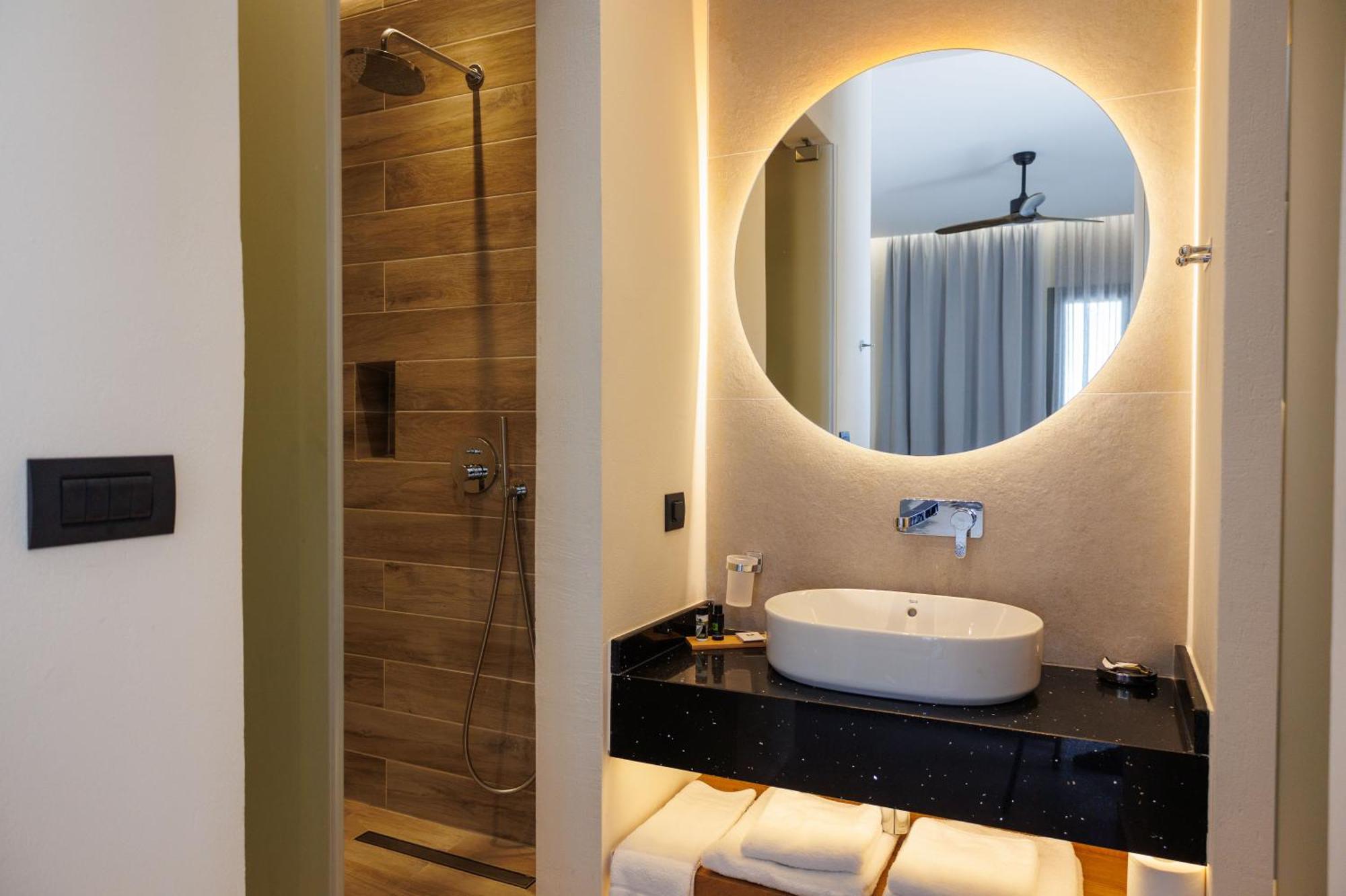 Hotel Kouros Blanc & Pounda