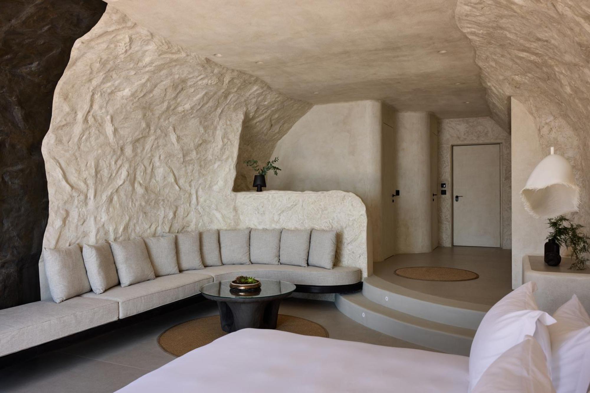 One Of One Imerovigli (Santorini)