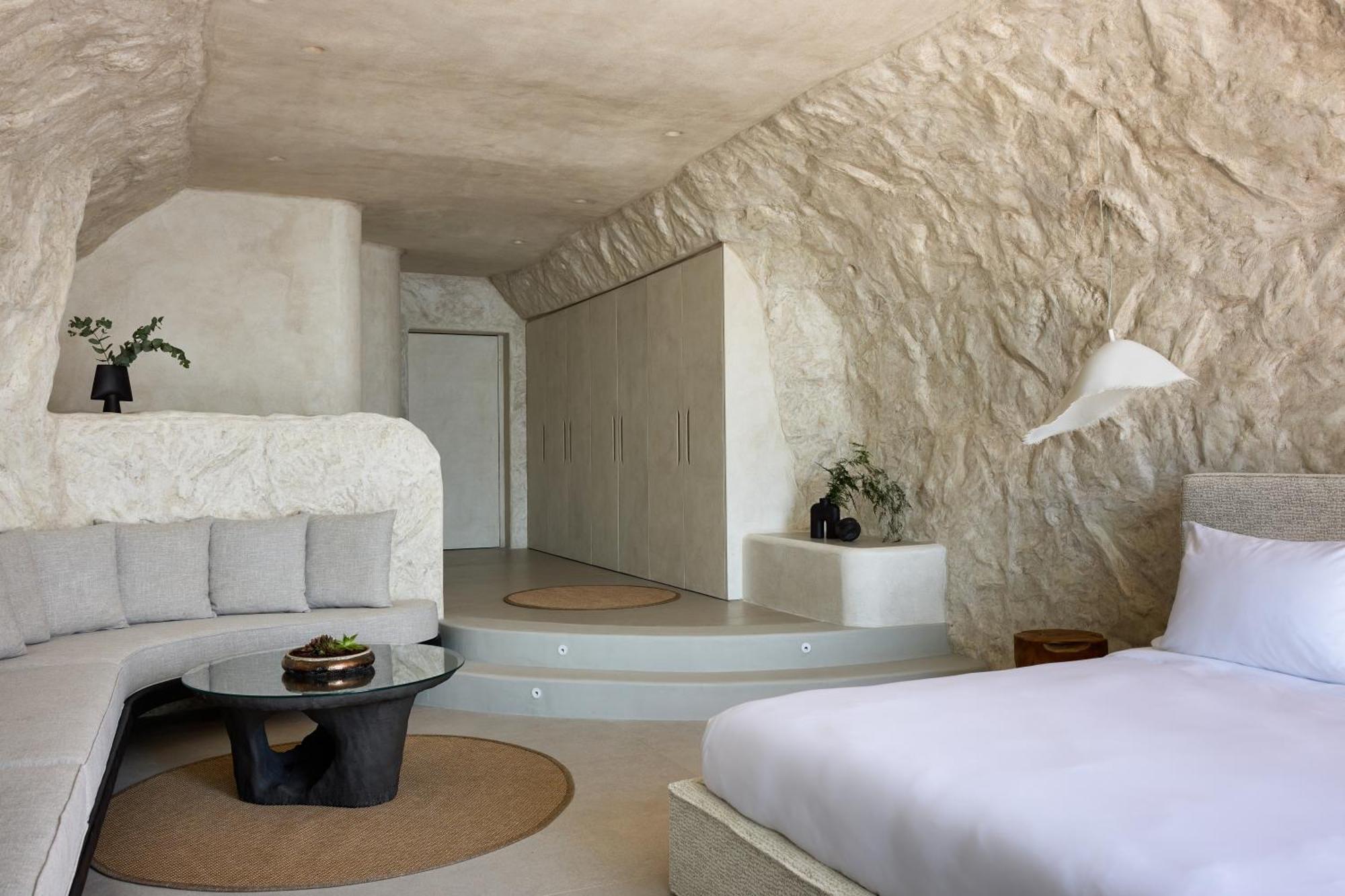 One Of One Hotel 5*