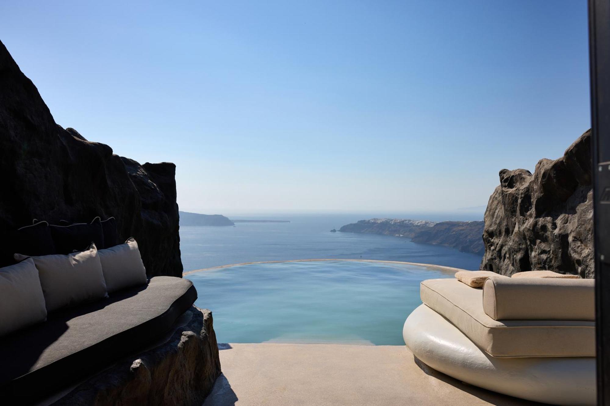One Of One Imerovigli (Santorini)