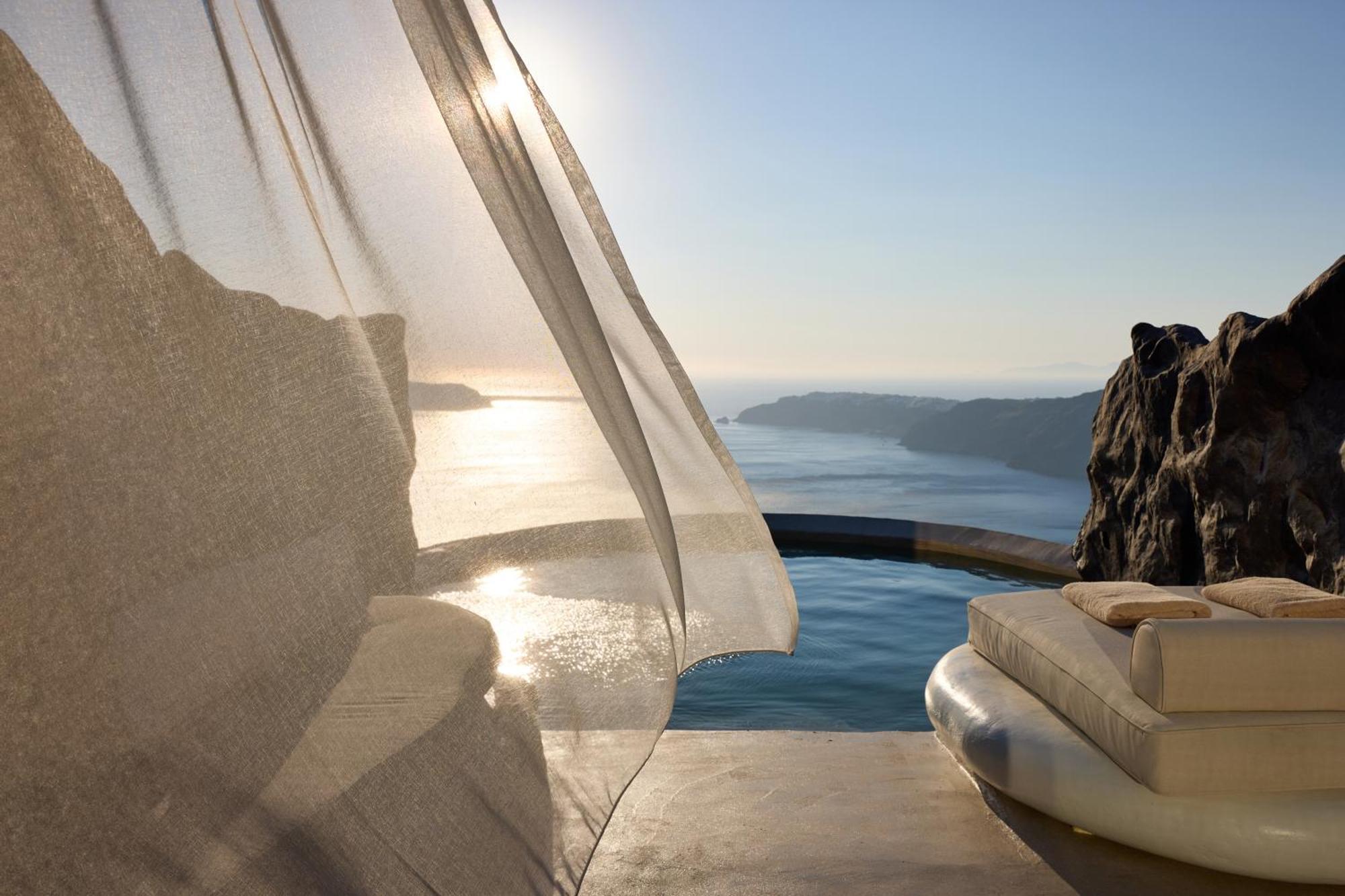 One Of One 5* Imerovigli (Santorini)
