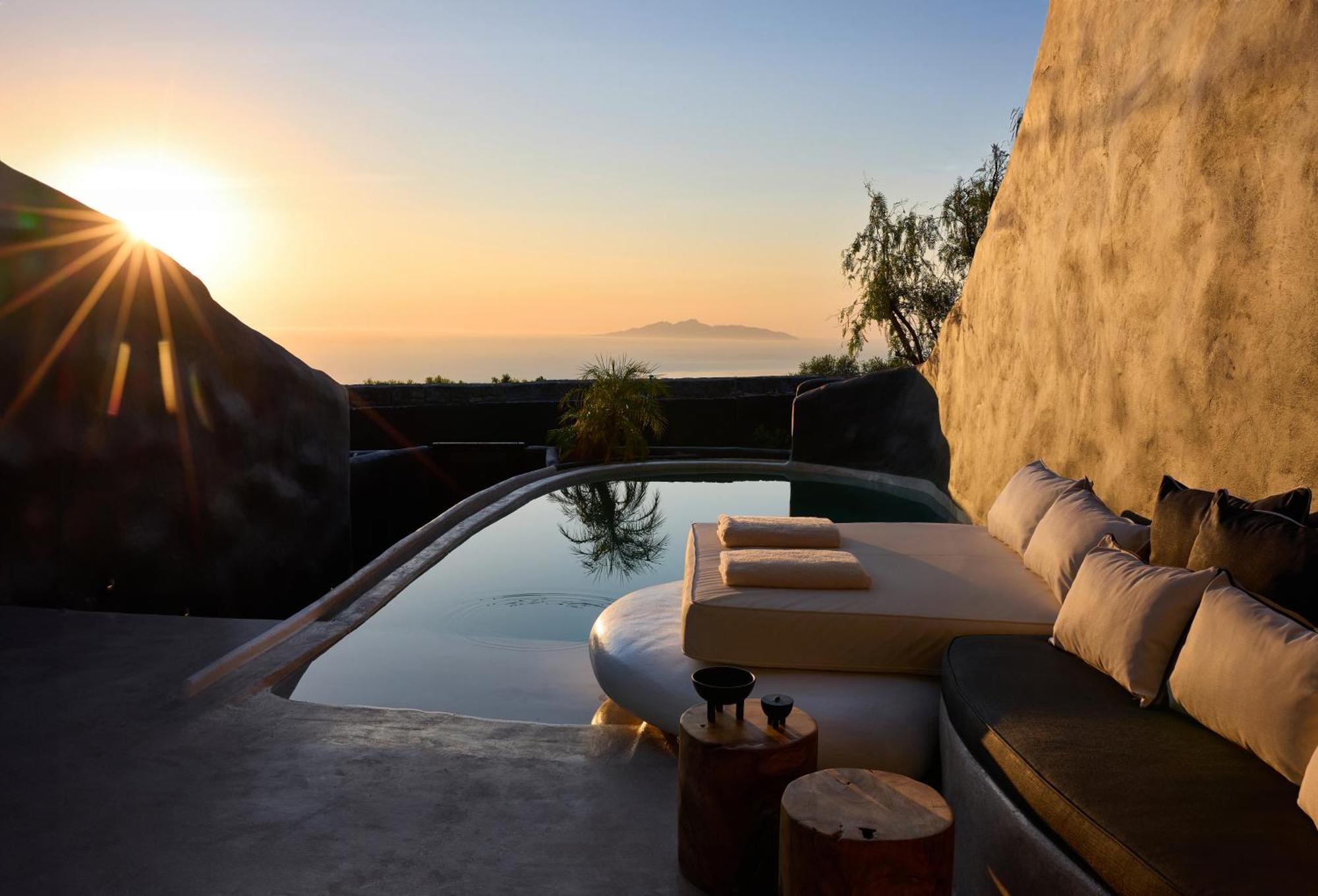 One Of One Hotel 5*