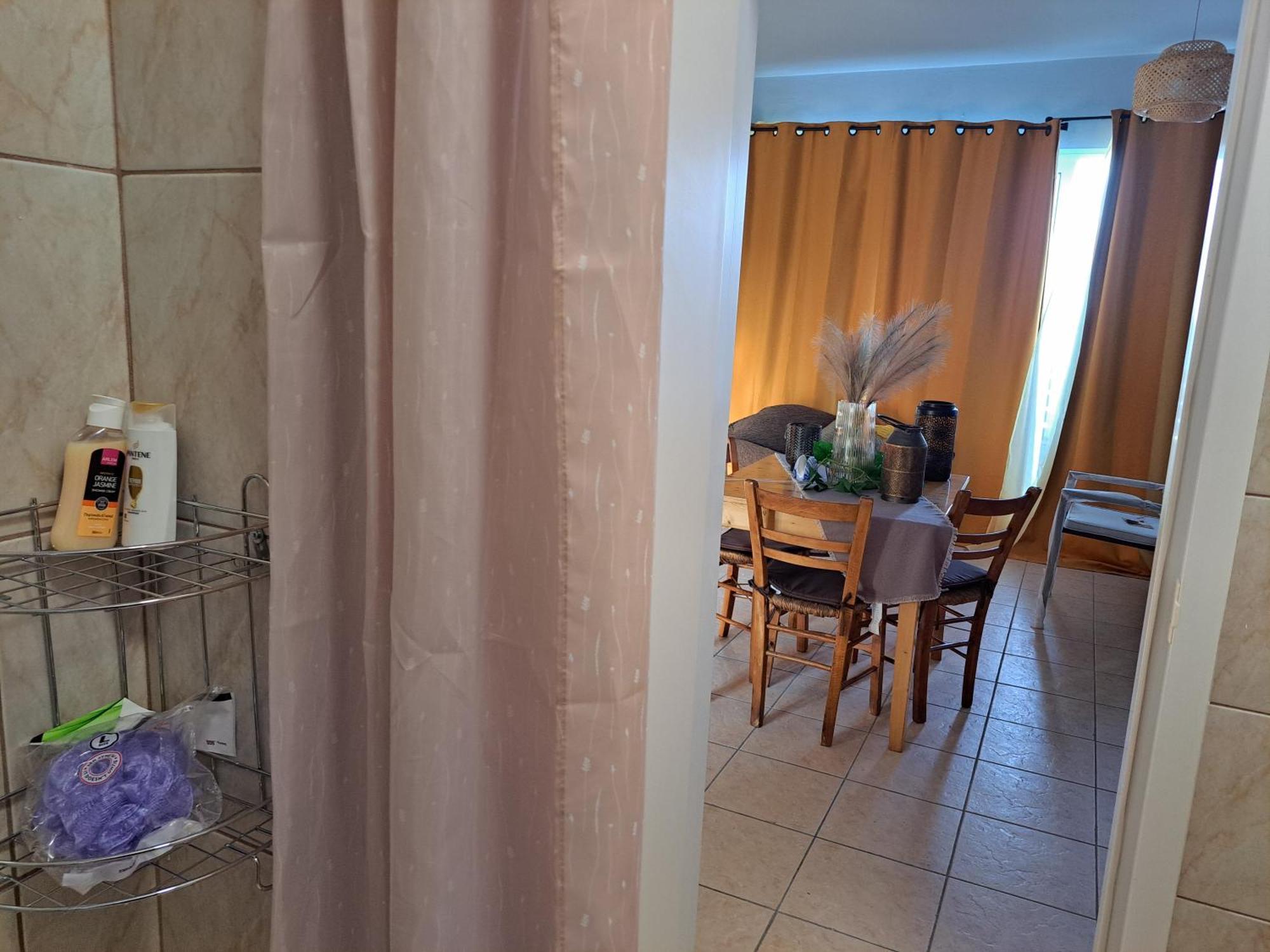 Seashell Apartment *
