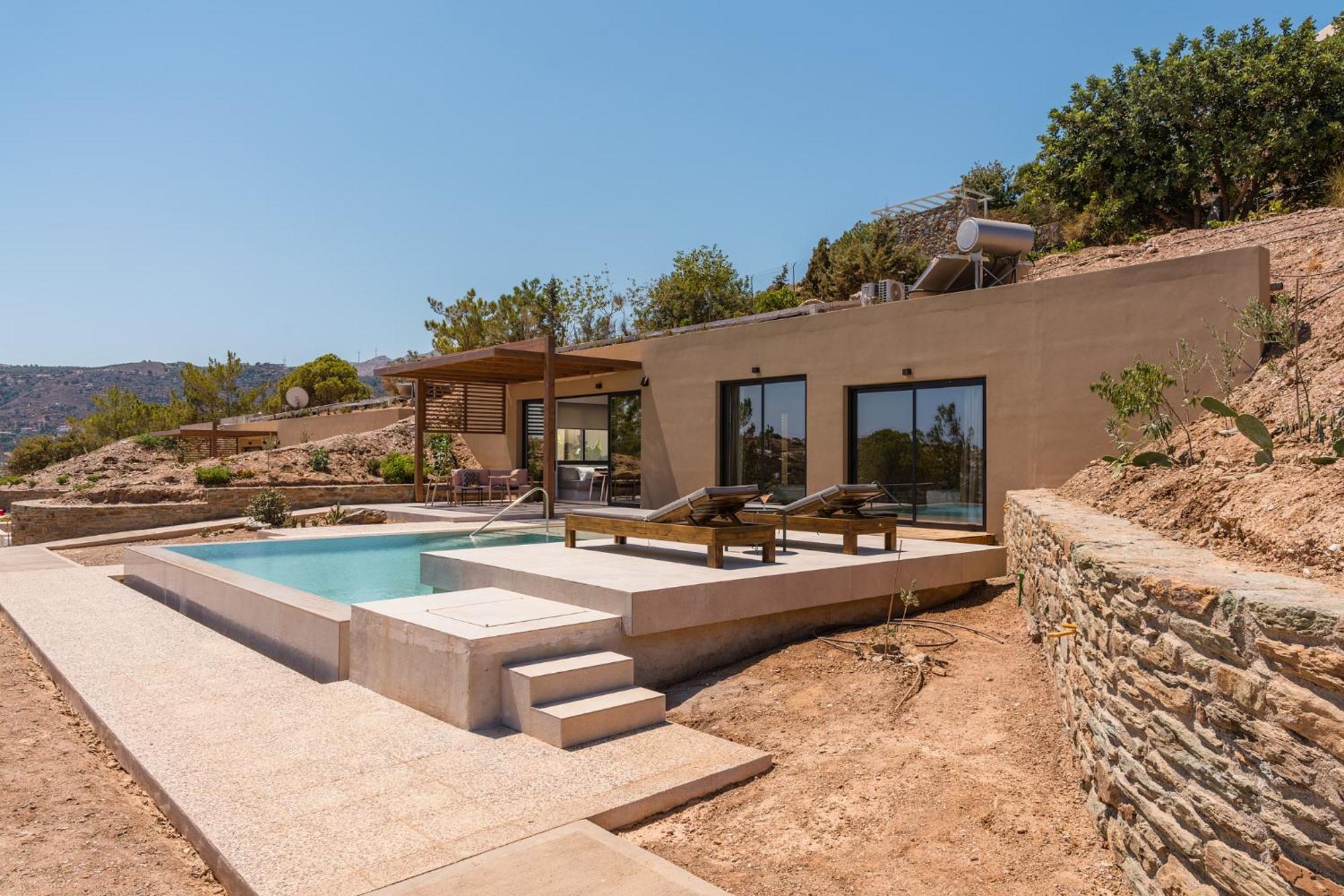 Amberoza Villa *
