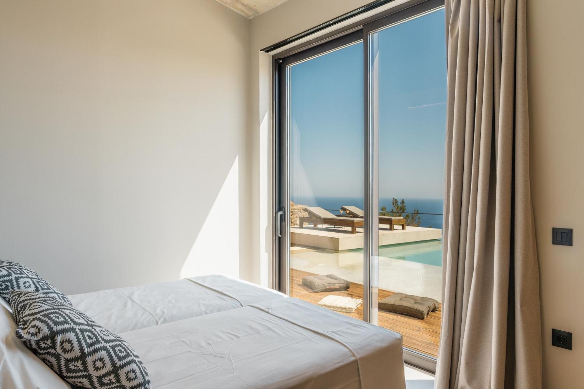 Amberoza Villa *