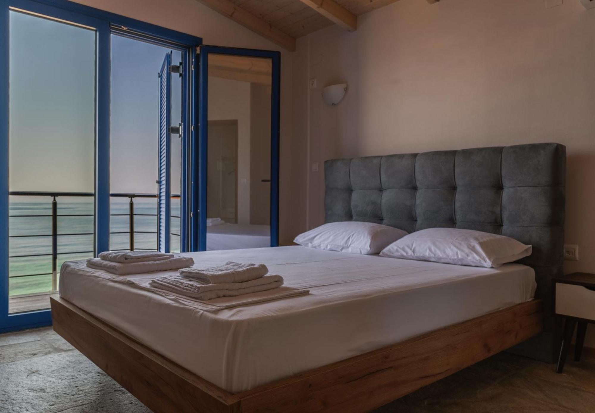 Seaside Mytikas (Epirus)