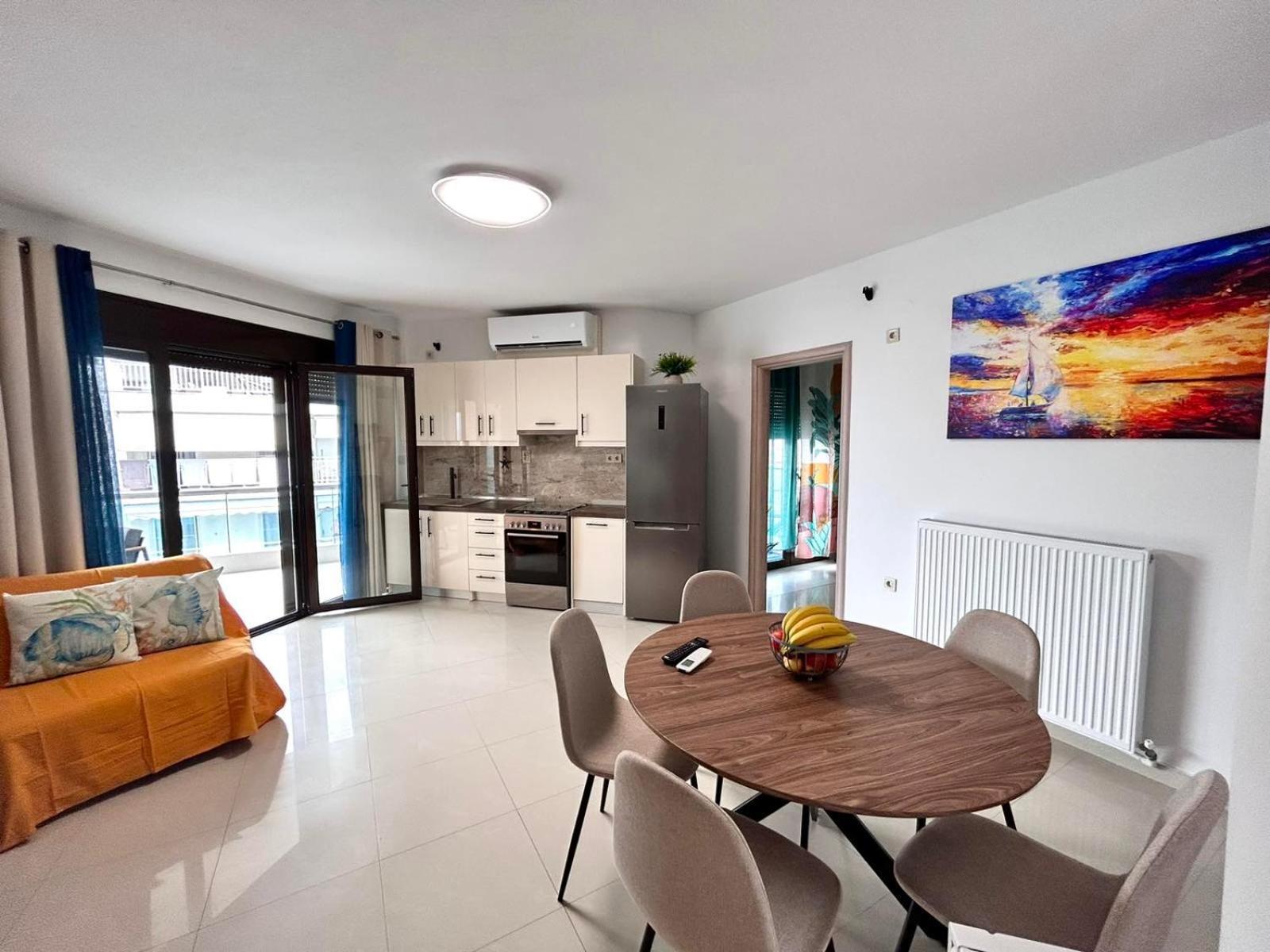 Riviera Apartment *