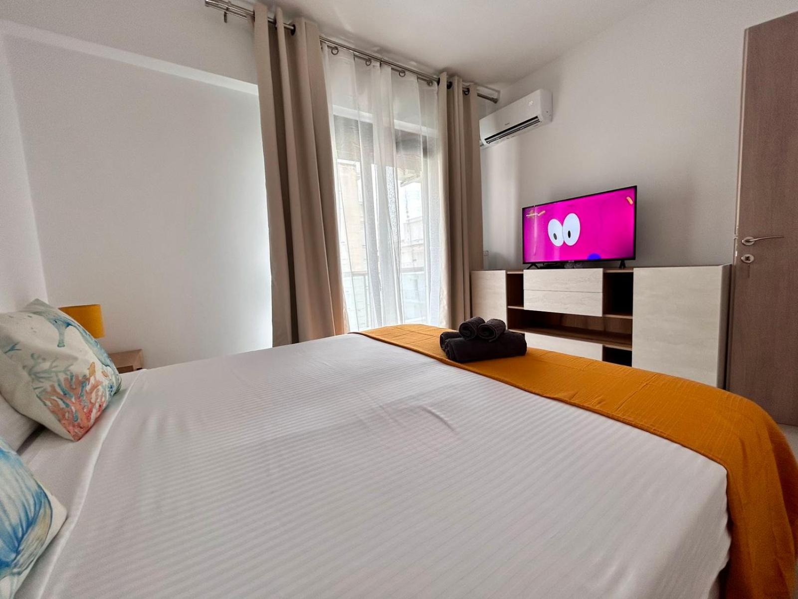 Riviera Apartment *