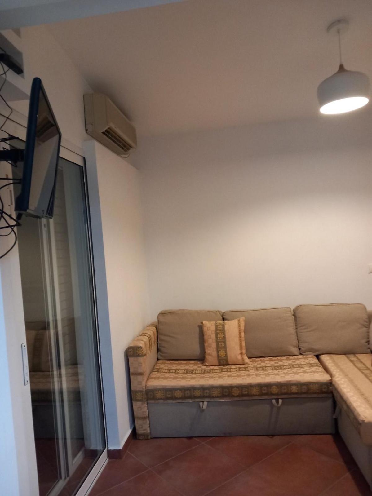 Artistic Romance, Penthouse On 5th Floor Apartment Athens