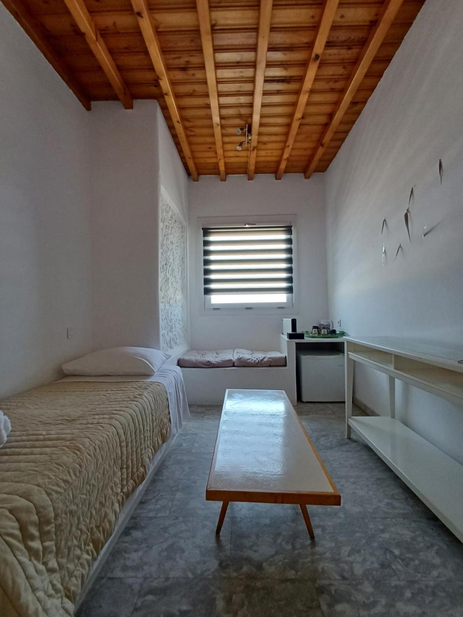 Manos 3* Mykonos Town